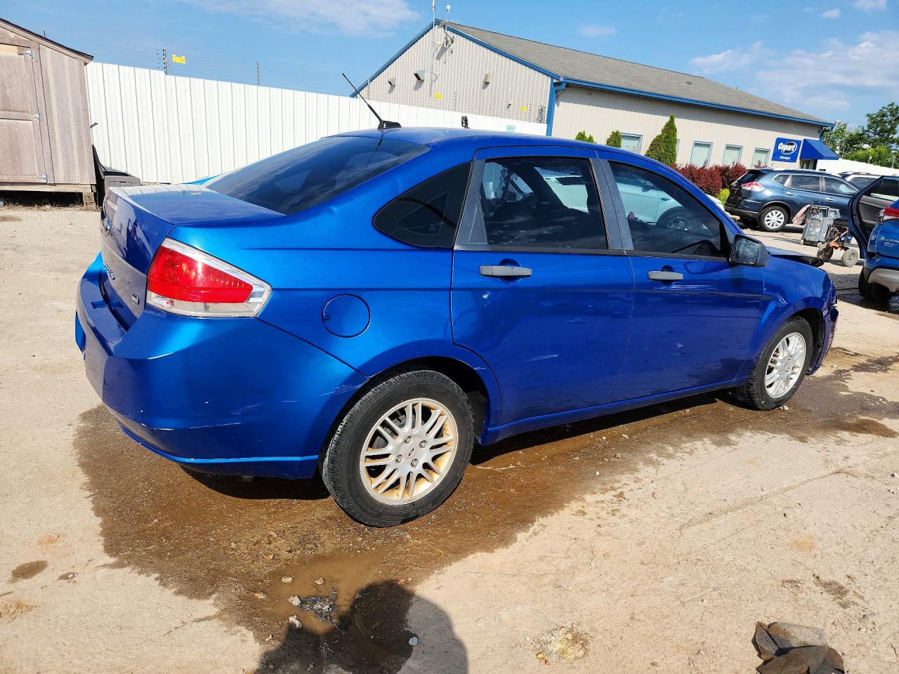2011 Ford Focus Se Blue vin: 1FAHP3FN4BW120991
