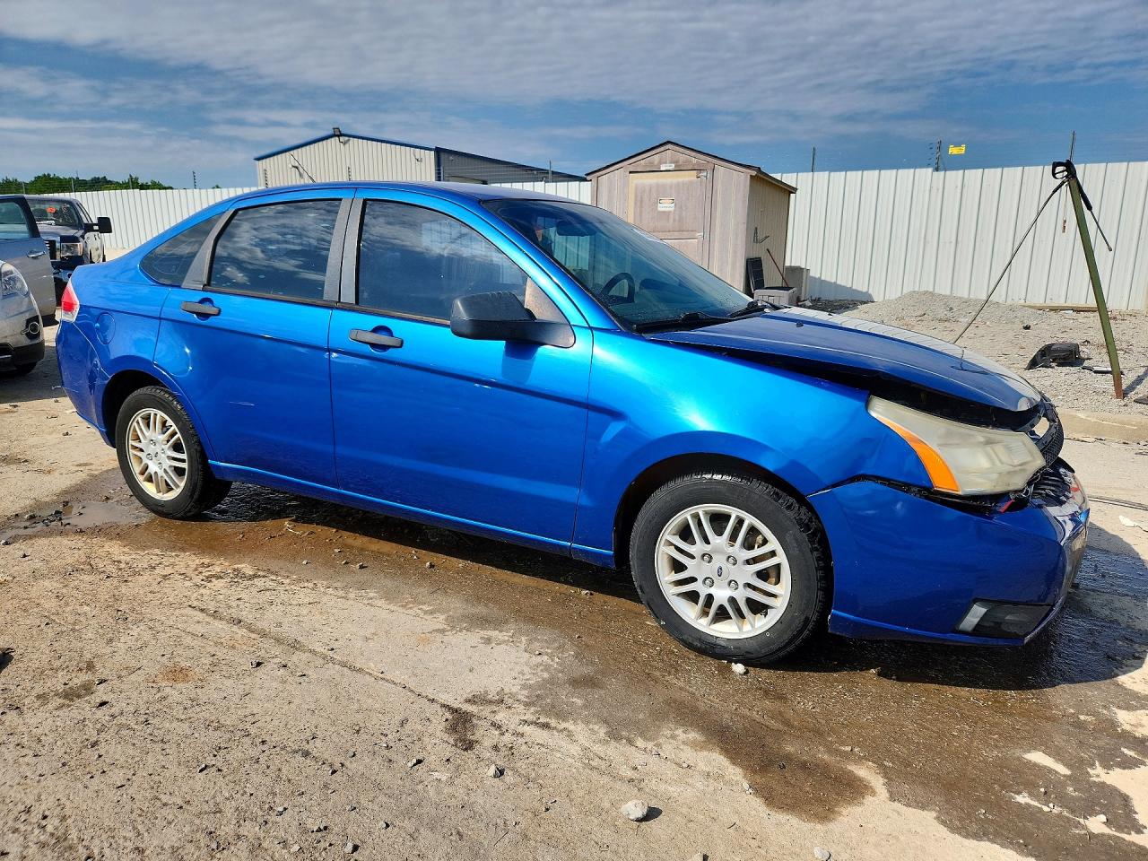 2011 Ford Focus Se Blue vin: 1FAHP3FN4BW120991