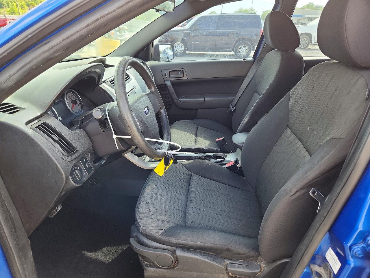 2011 Ford Focus Se Blue vin: 1FAHP3FN4BW120991