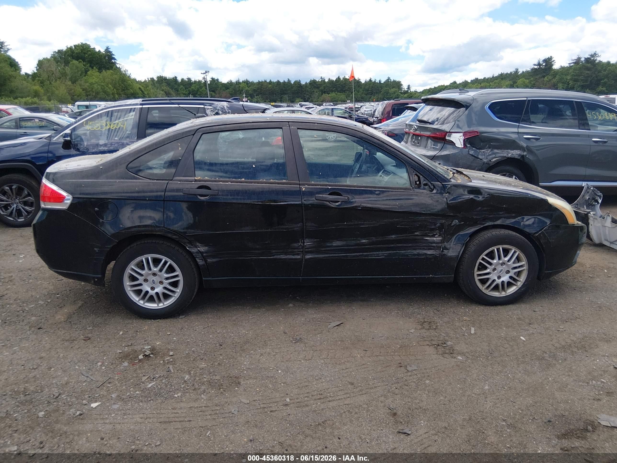 2011 Ford Focus Se Black vin: 1FAHP3FN4BW132168
