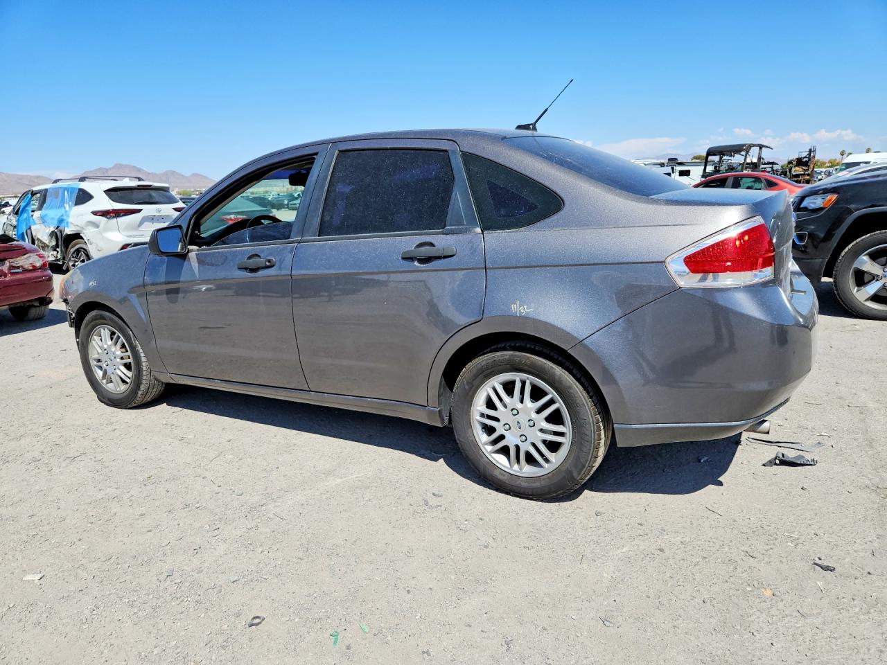 2011 Ford Focus Se Gray vin: 1FAHP3FN4BW150136