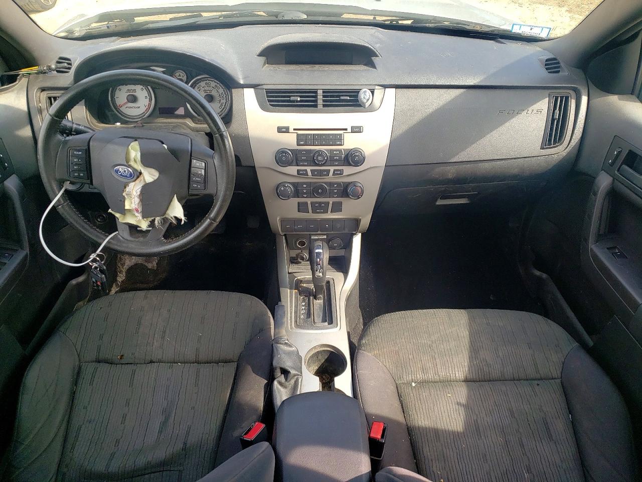 2011 Ford Focus Se Silver vin: 1FAHP3FN4BW157037