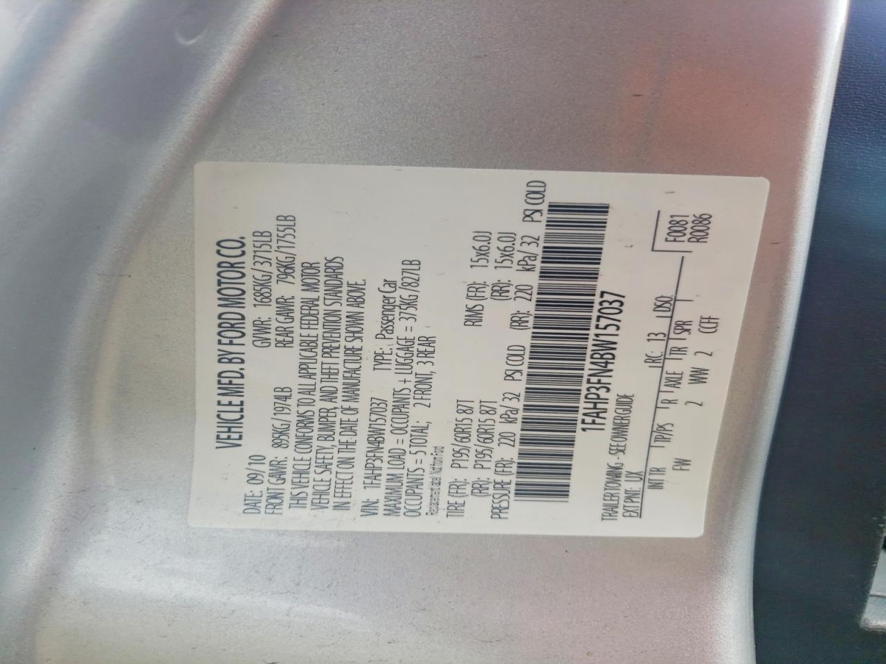 2011 Ford Focus Se Silver vin: 1FAHP3FN4BW157037
