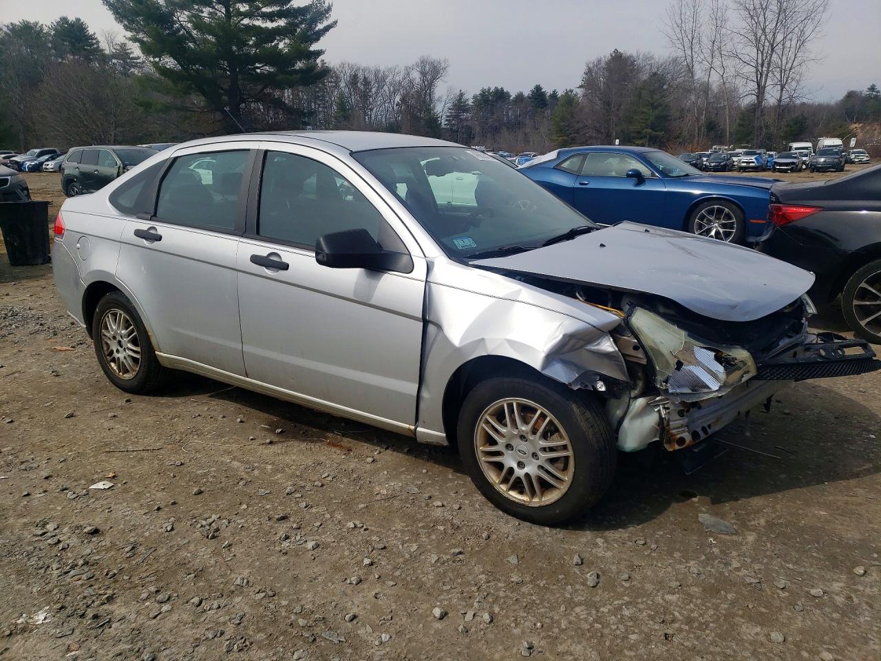 2011 Ford Focus Se Silver vin: 1FAHP3FN4BW157037