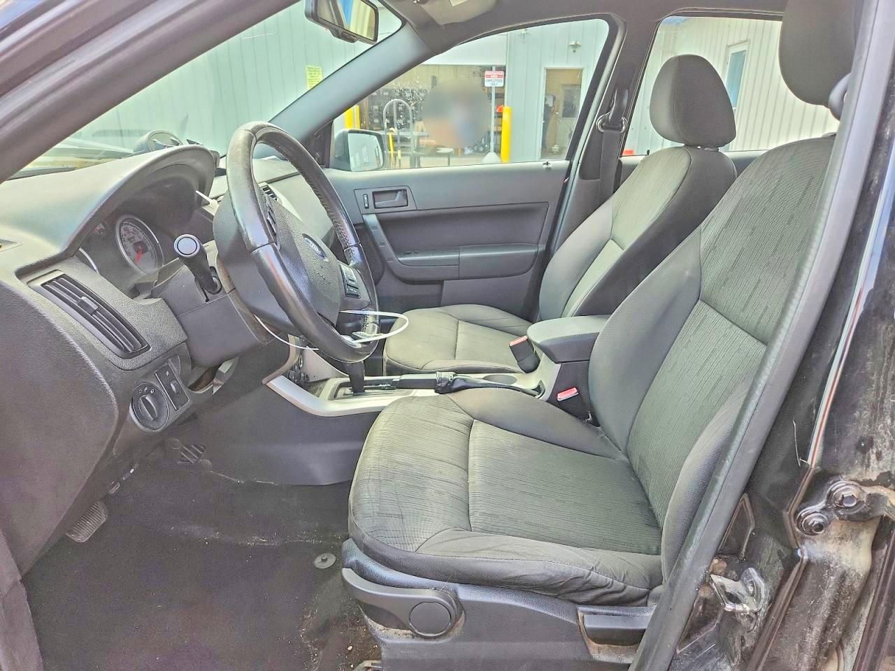 2011 Ford Focus Se Black vin: 1FAHP3FN4BW161007