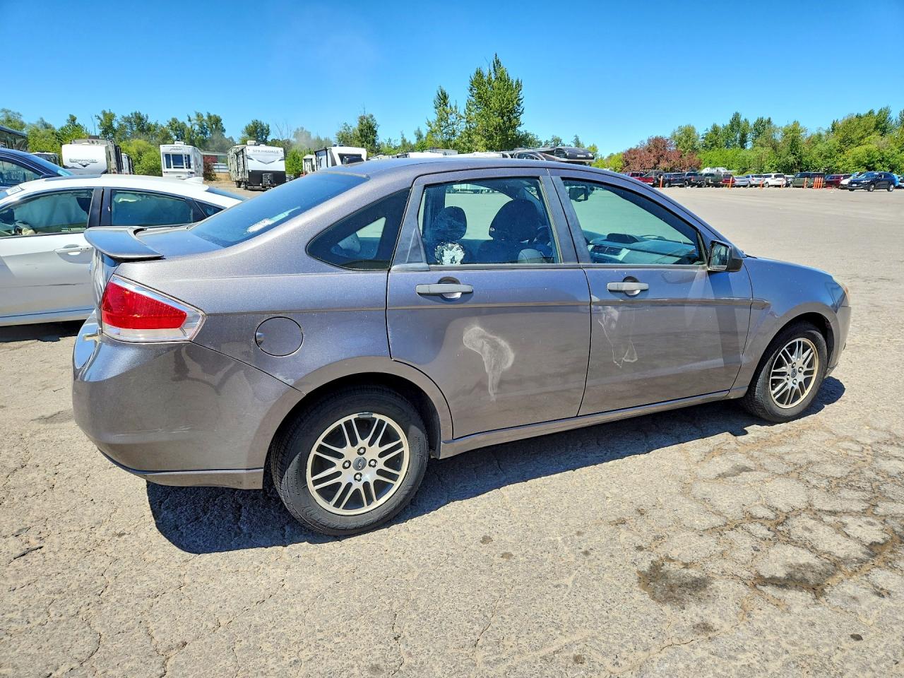 2011 Ford Focus Se Gray vin: 1FAHP3FN4BW181788