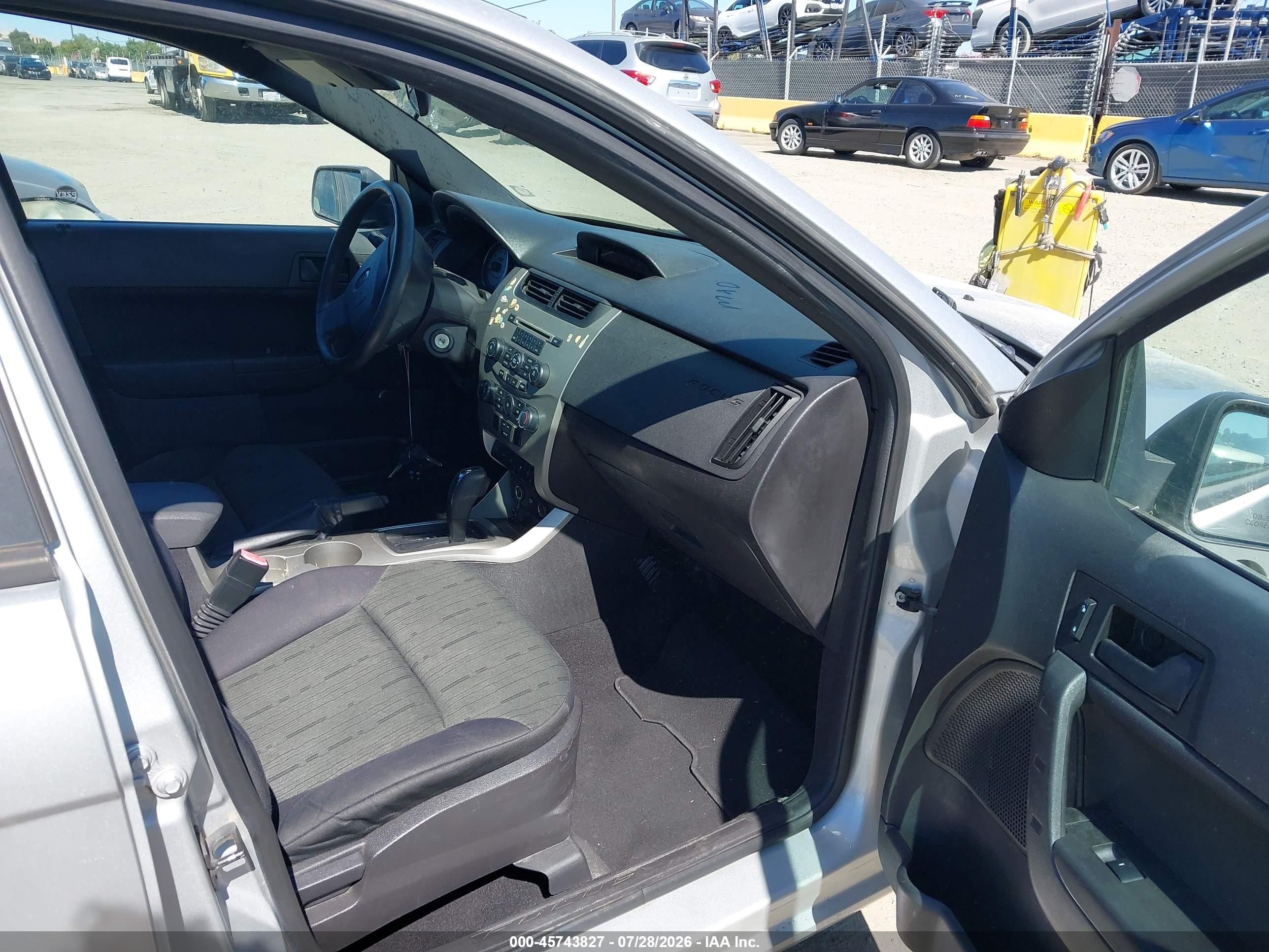2011 Ford Focus Se Gray vin: 1FAHP3FN4BW198459