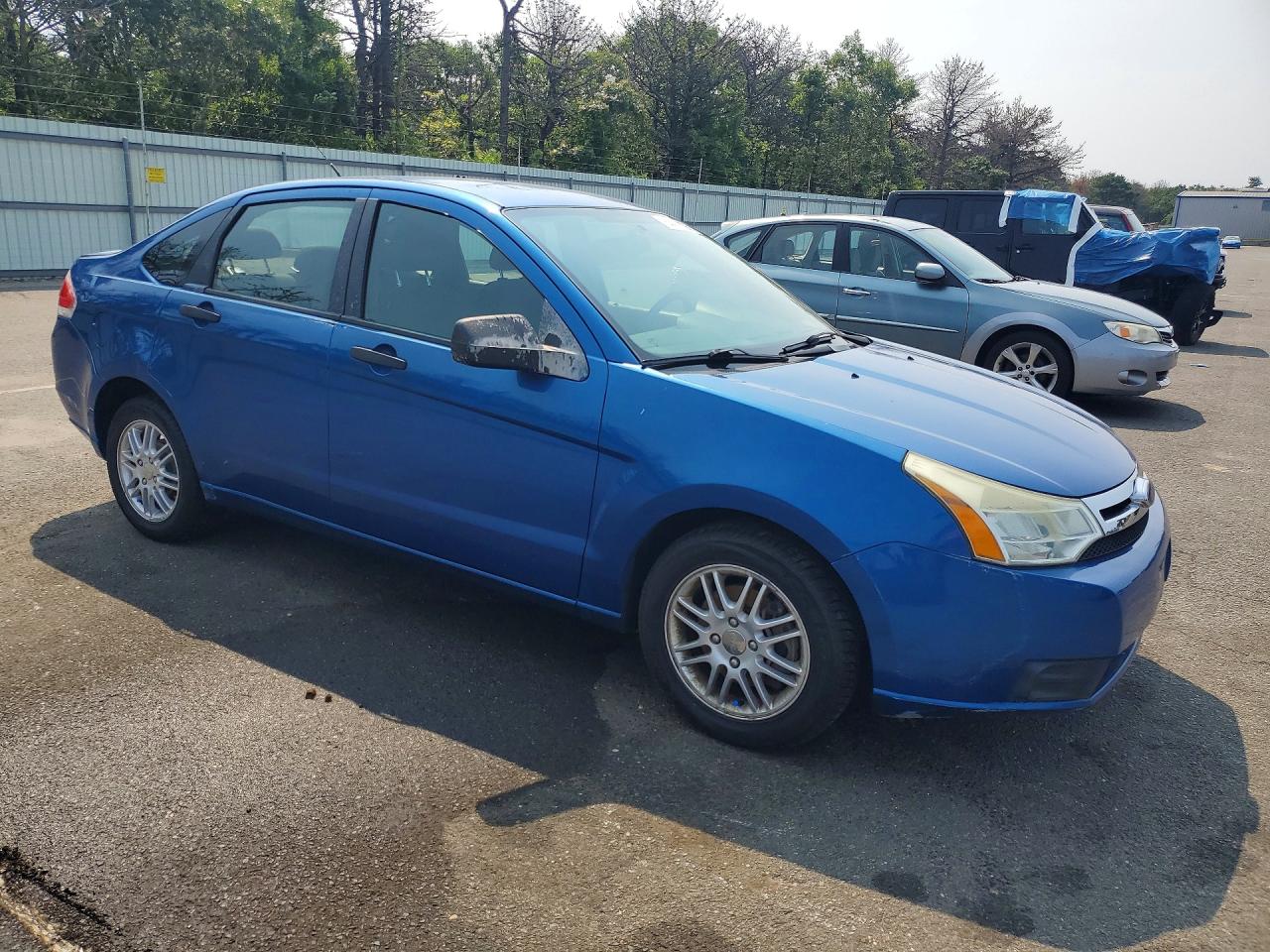 2010 Ford Focus Se Blue vin: 1FAHP3FN5AW136129
