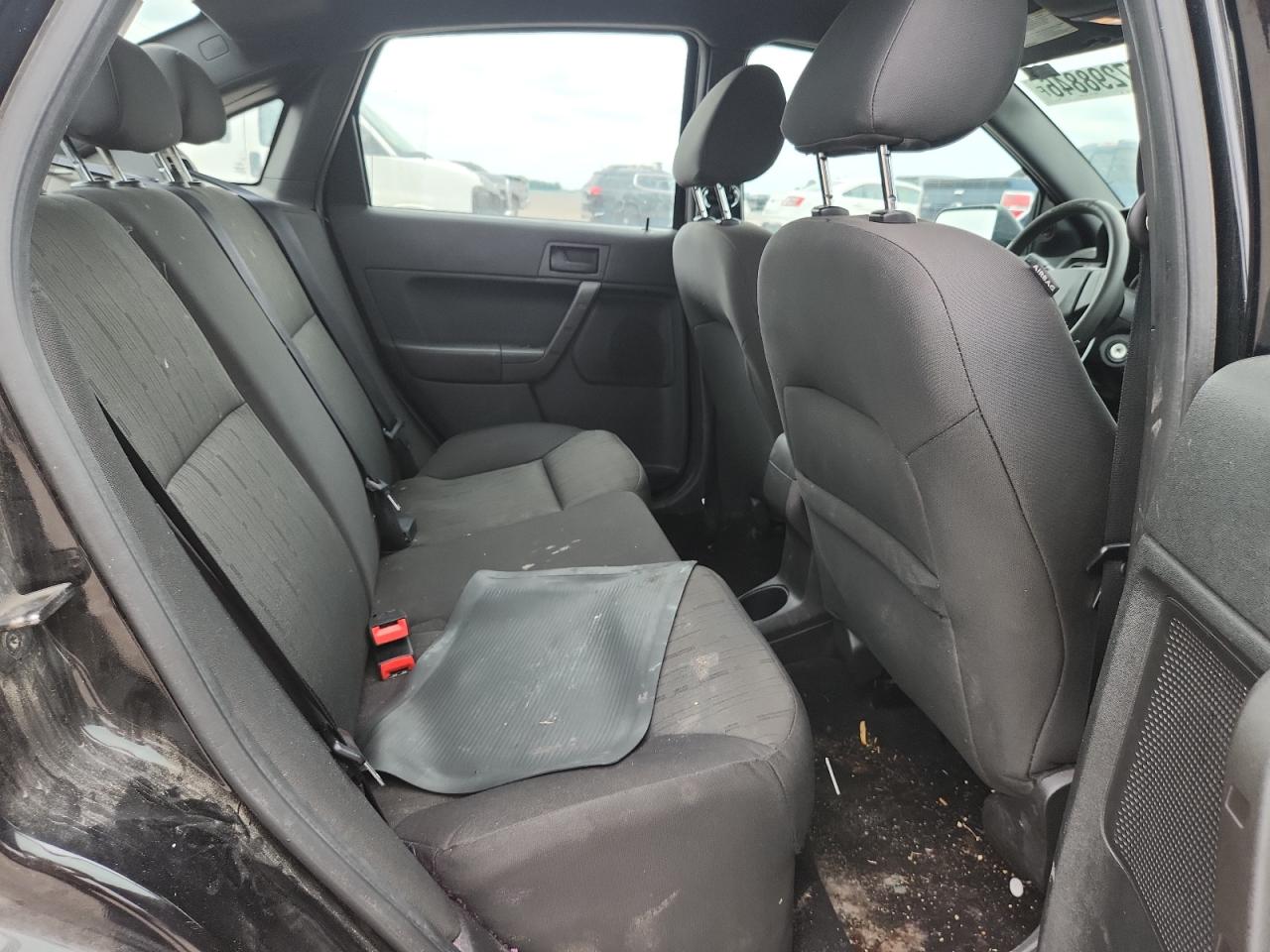 2010 Ford Focus Black vin: 1FAHP3FN5AW150113