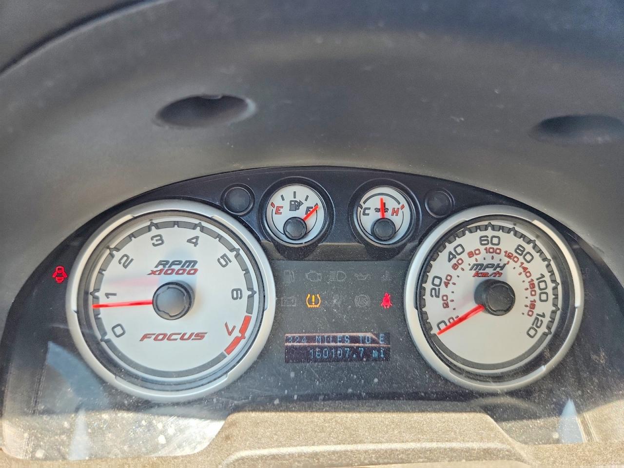 2010 Ford Focus Se Red vin: 1FAHP3FN5AW150841