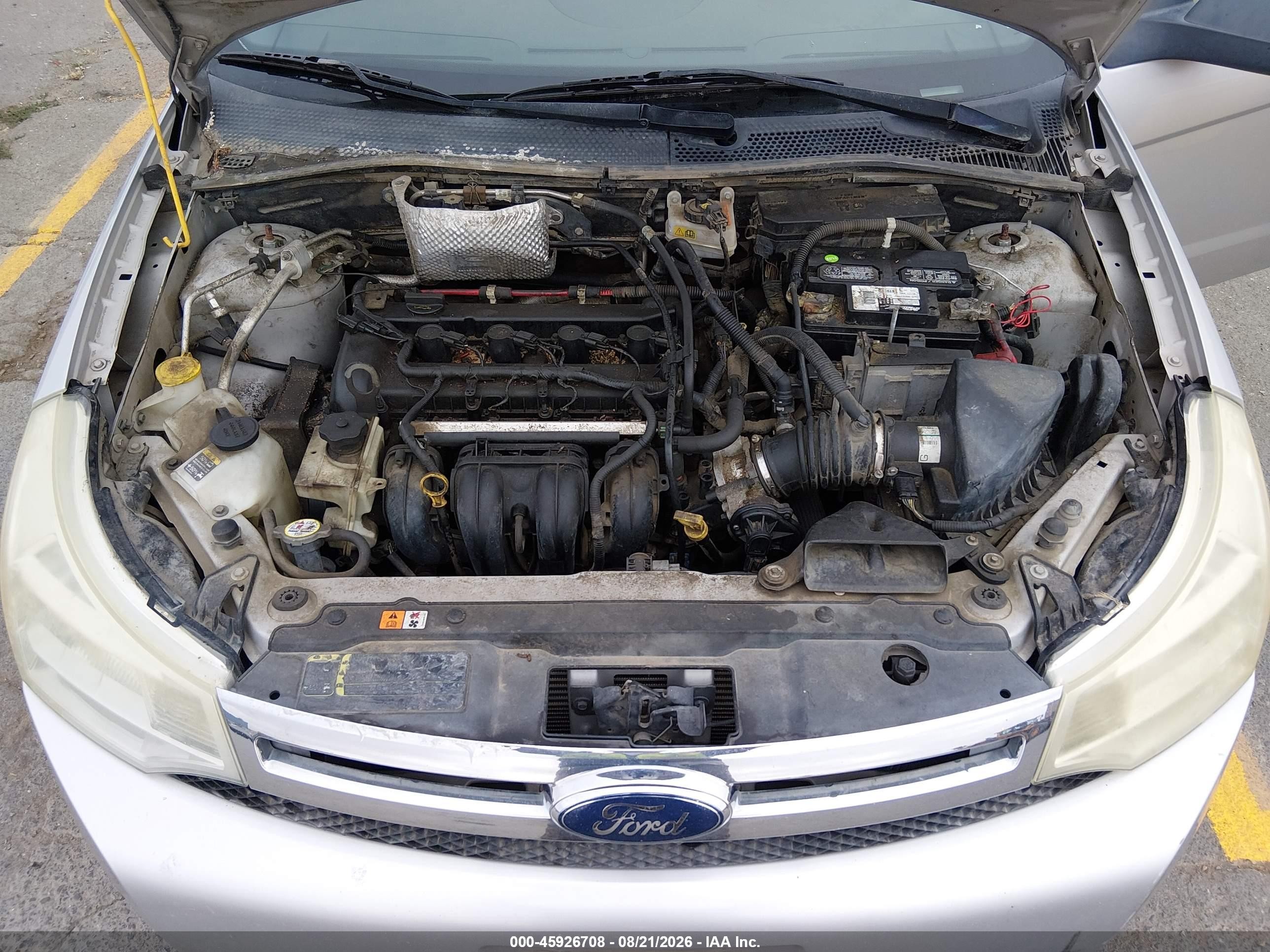 2010 Ford Focus Se Серебряный vin: 1FAHP3FN5AW188313
