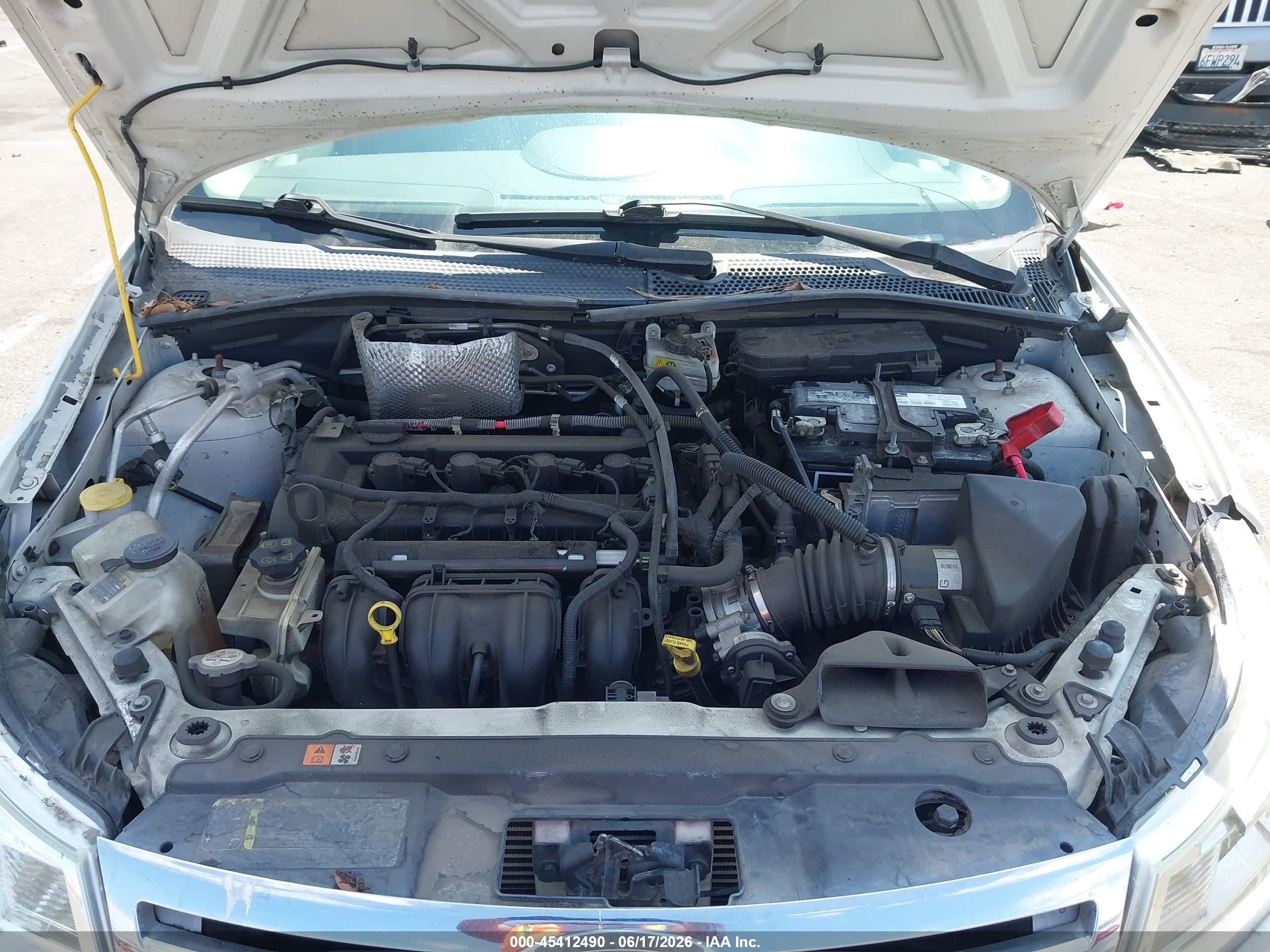 2010 Ford Focus Se White vin: 1FAHP3FN5AW227286