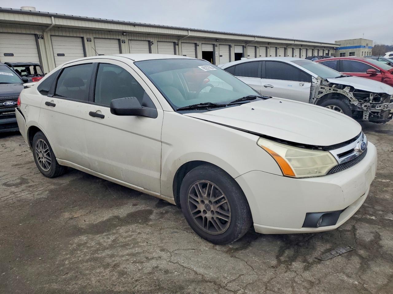 2010 Ford Focus Se White vin: 1FAHP3FN5AW248901