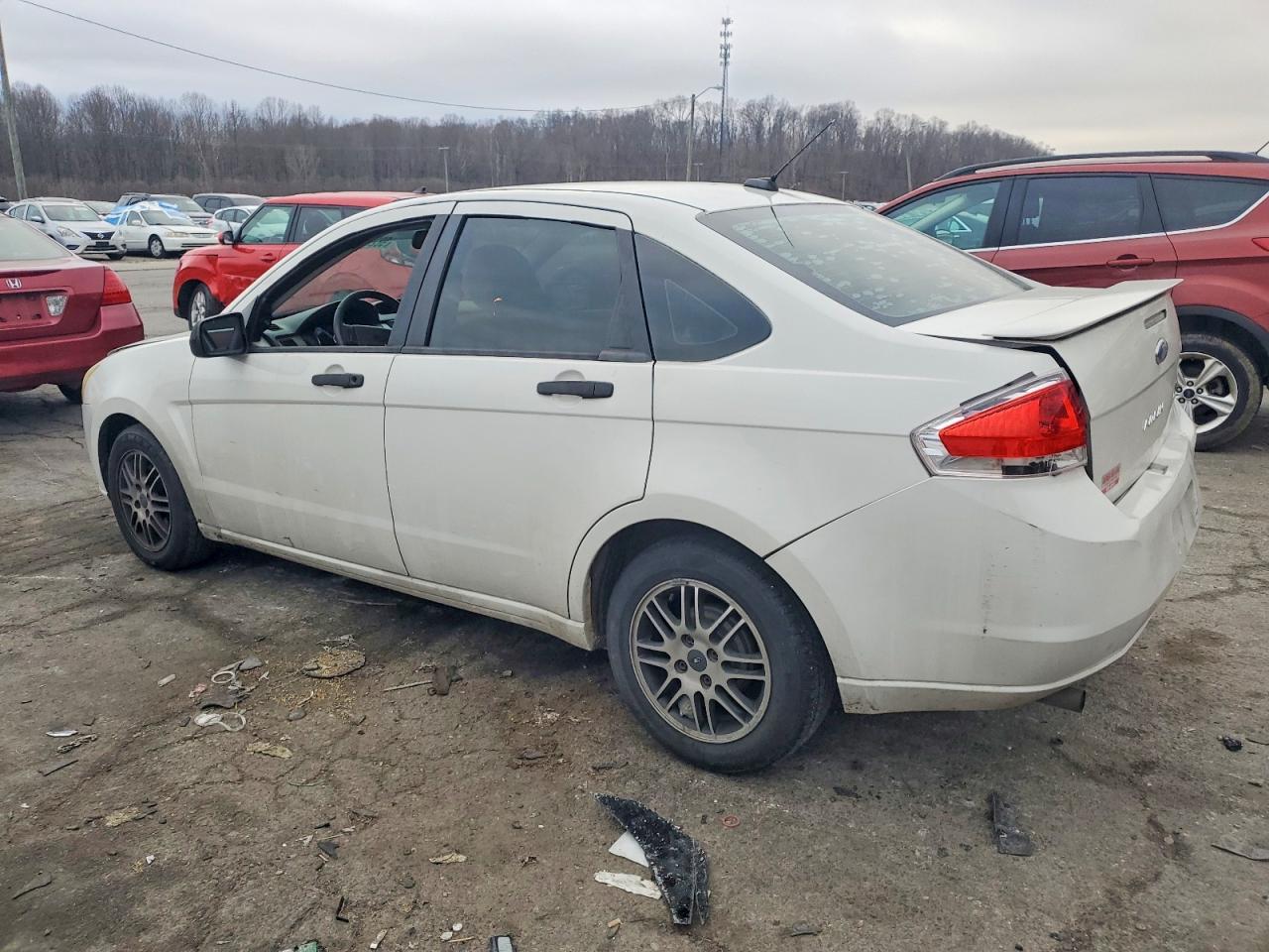 2010 Ford Focus Se White vin: 1FAHP3FN5AW248901