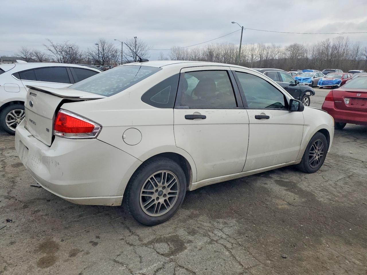 2010 Ford Focus Se White vin: 1FAHP3FN5AW248901