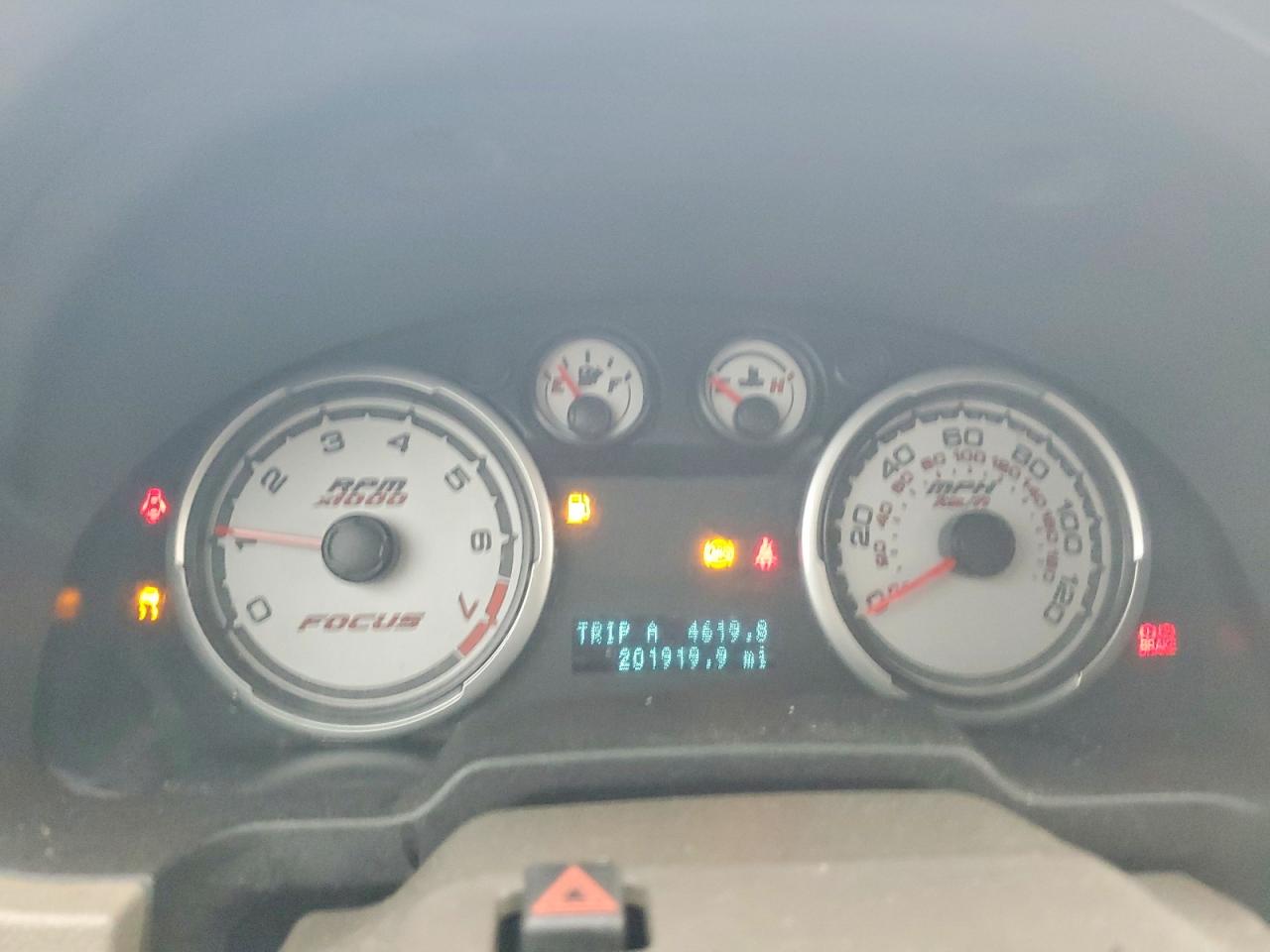 2010 Ford Focus Se White vin: 1FAHP3FN5AW248901