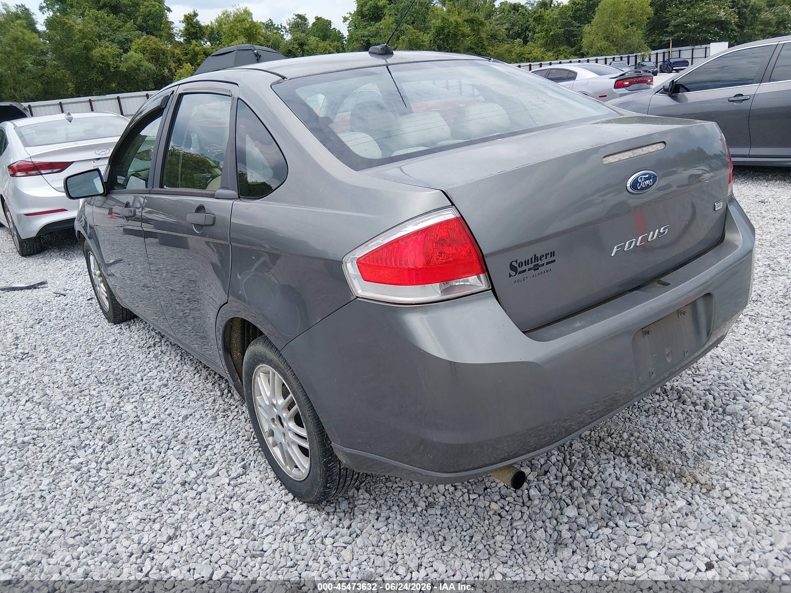 2010 Ford Focus Se Gray vin: 1FAHP3FN5AW253922