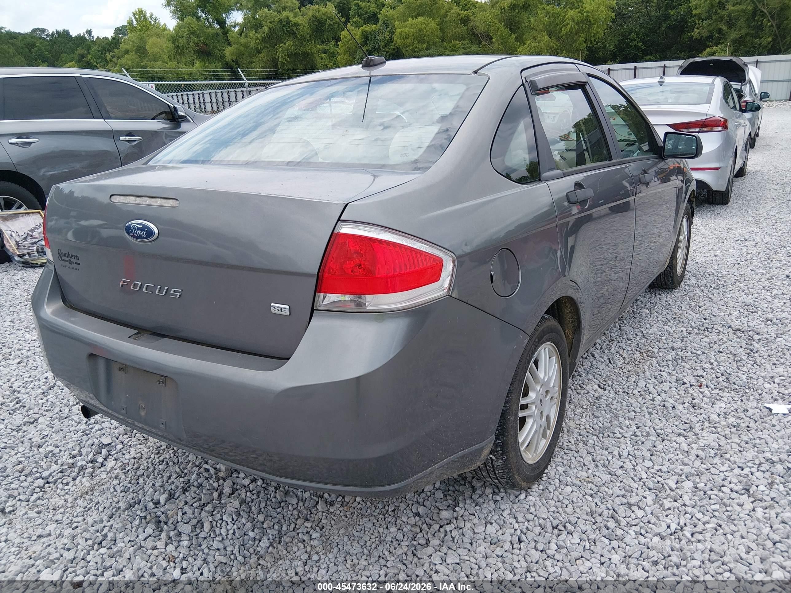 2010 Ford Focus Se Gray vin: 1FAHP3FN5AW253922
