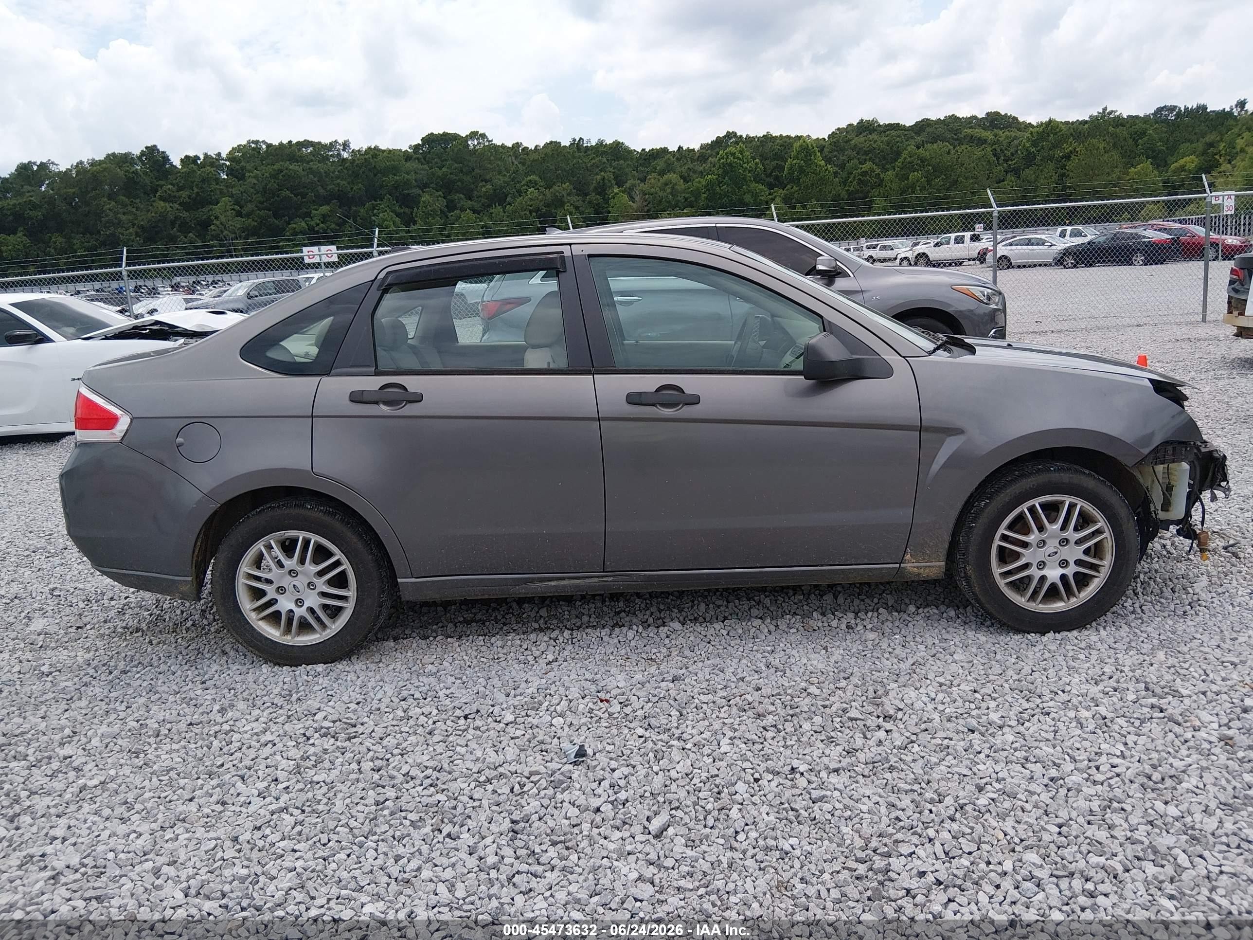 2010 Ford Focus Se Gray vin: 1FAHP3FN5AW253922