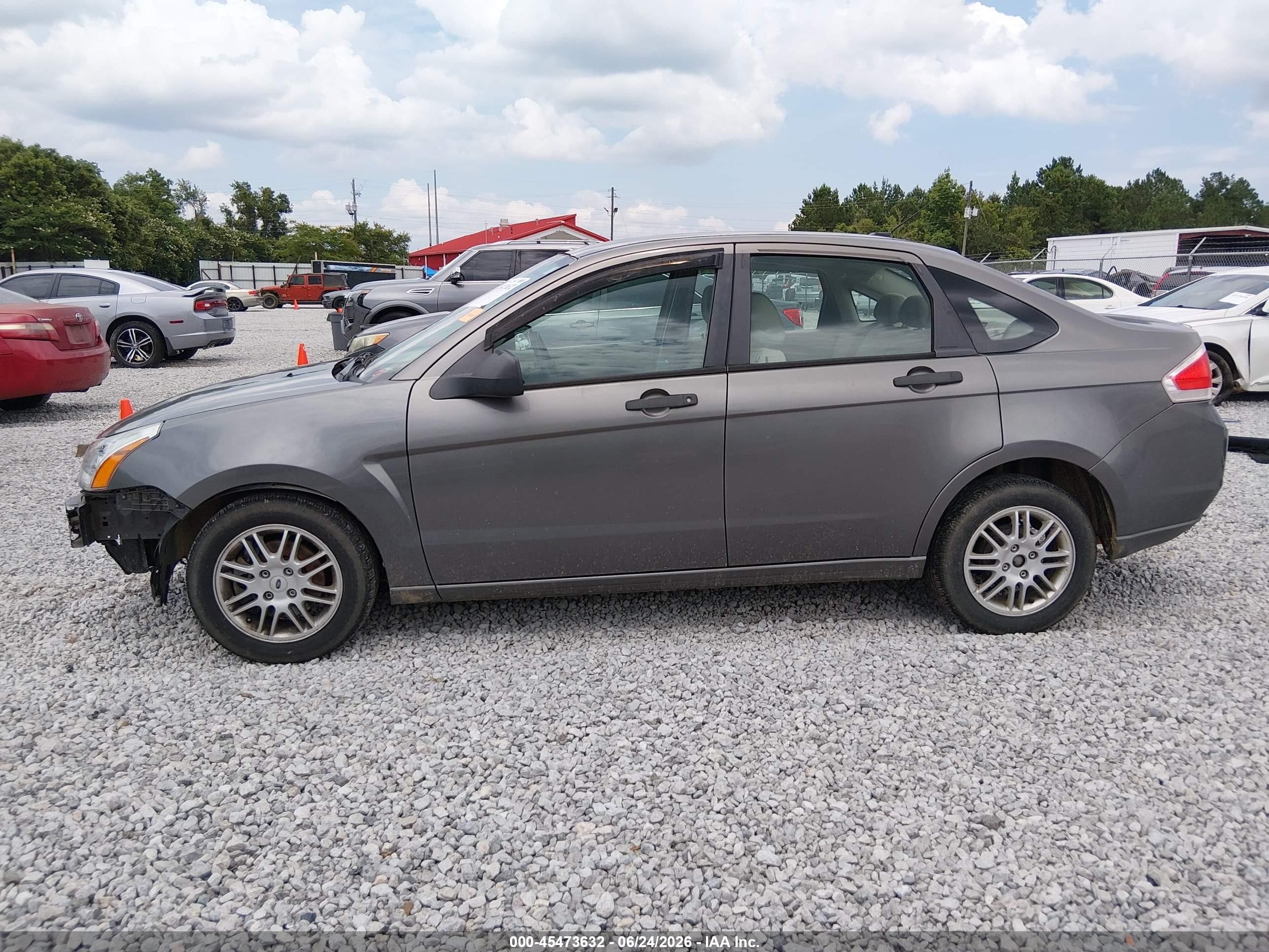 2010 Ford Focus Se Gray vin: 1FAHP3FN5AW253922