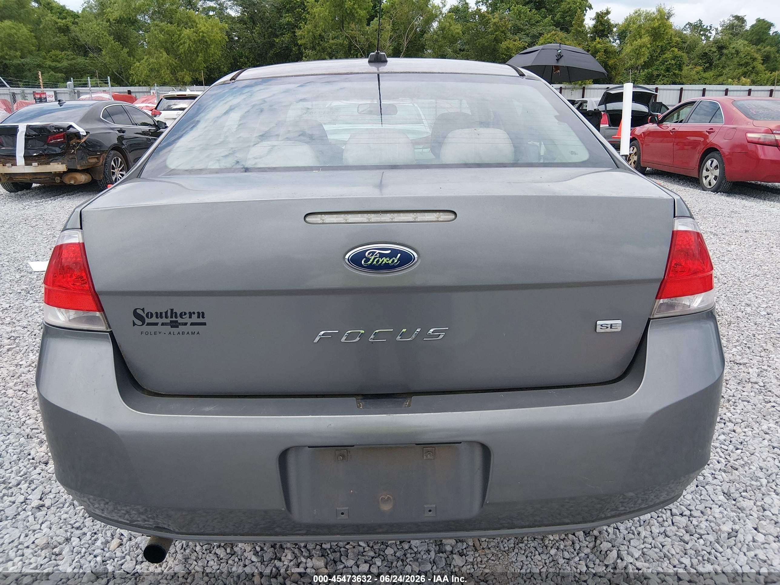 2010 Ford Focus Se Gray vin: 1FAHP3FN5AW253922