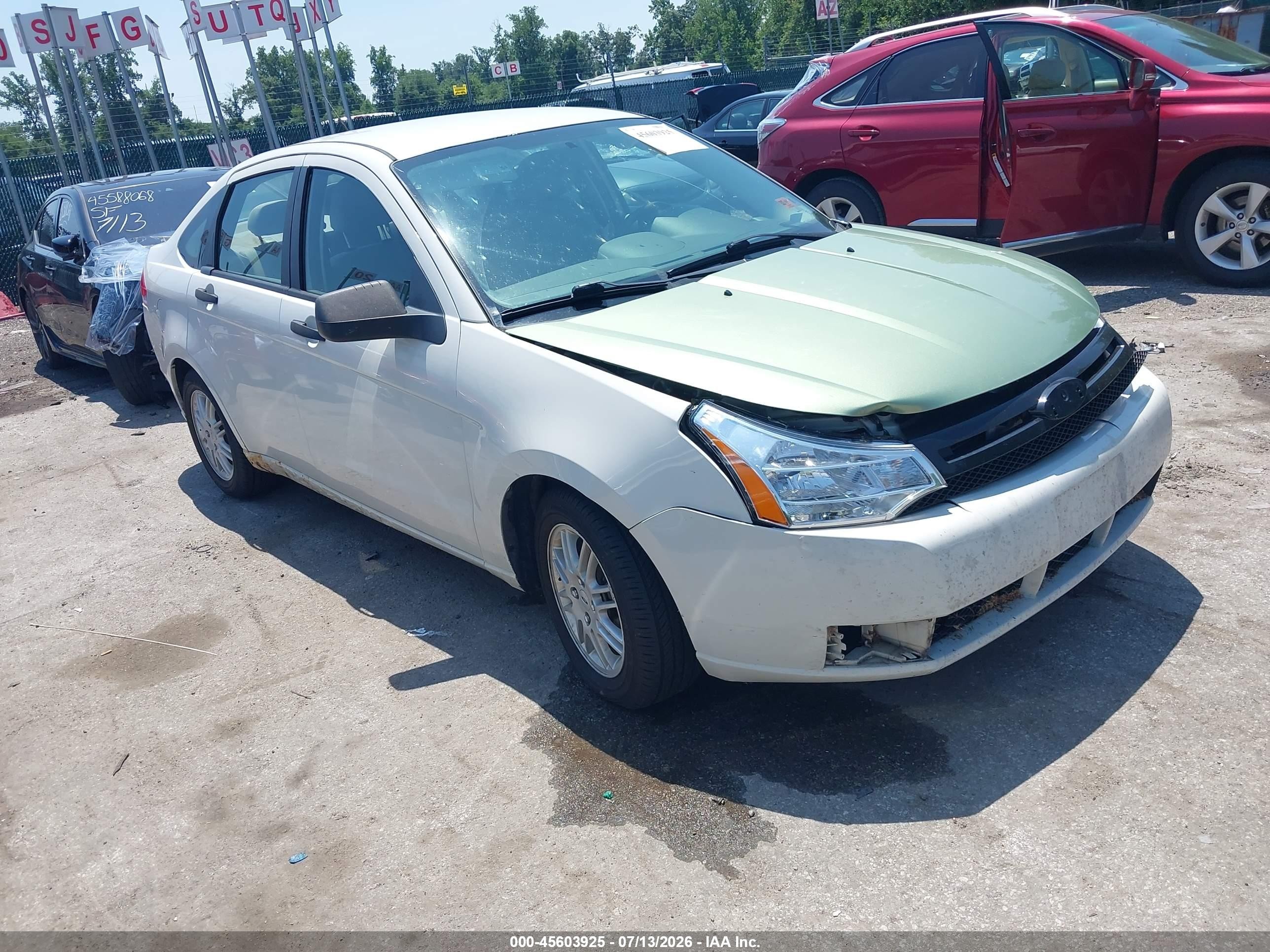2010 Ford Focus Se White vin: 1FAHP3FN5AW256092