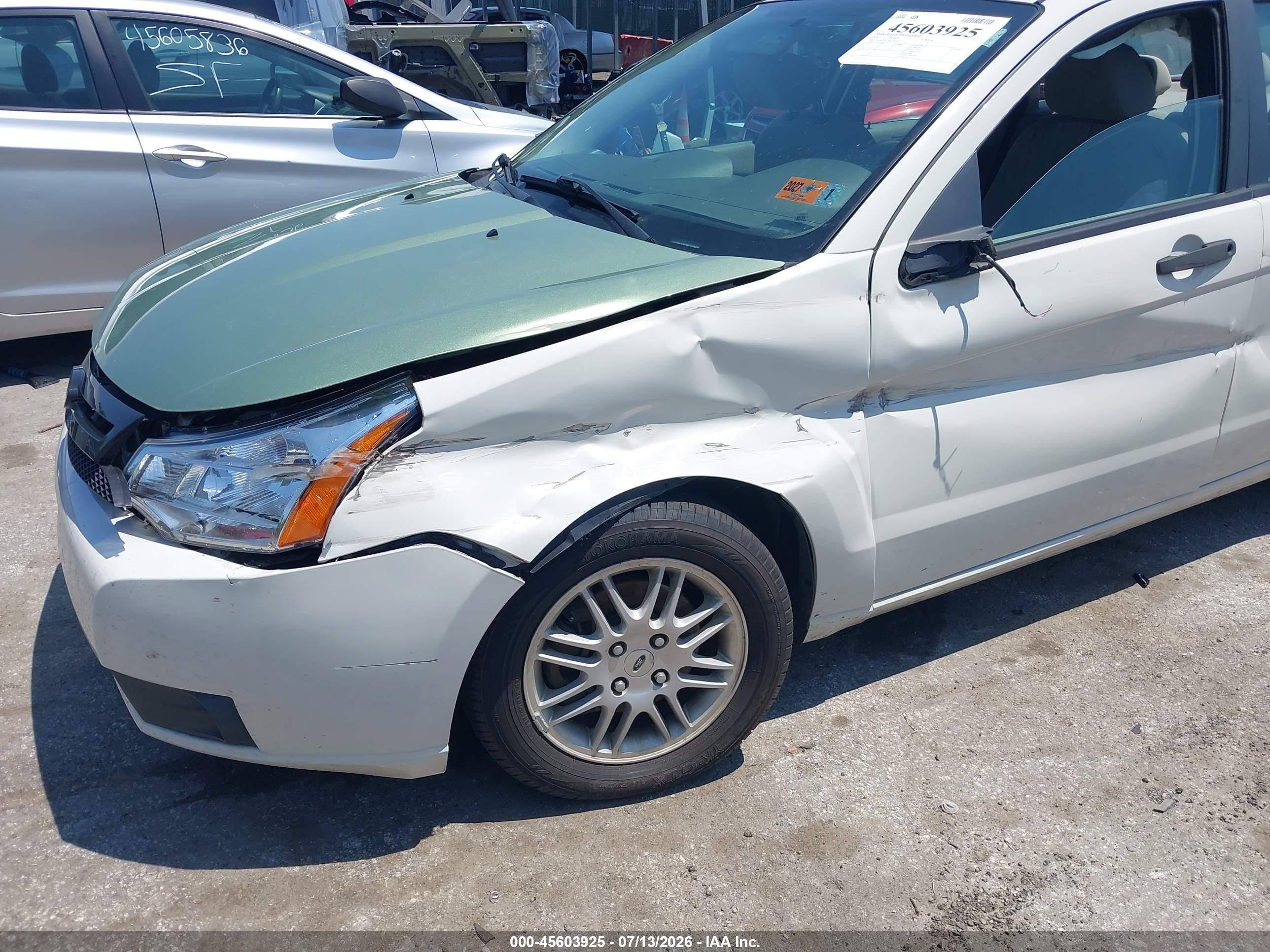 2010 Ford Focus Se White vin: 1FAHP3FN5AW256092