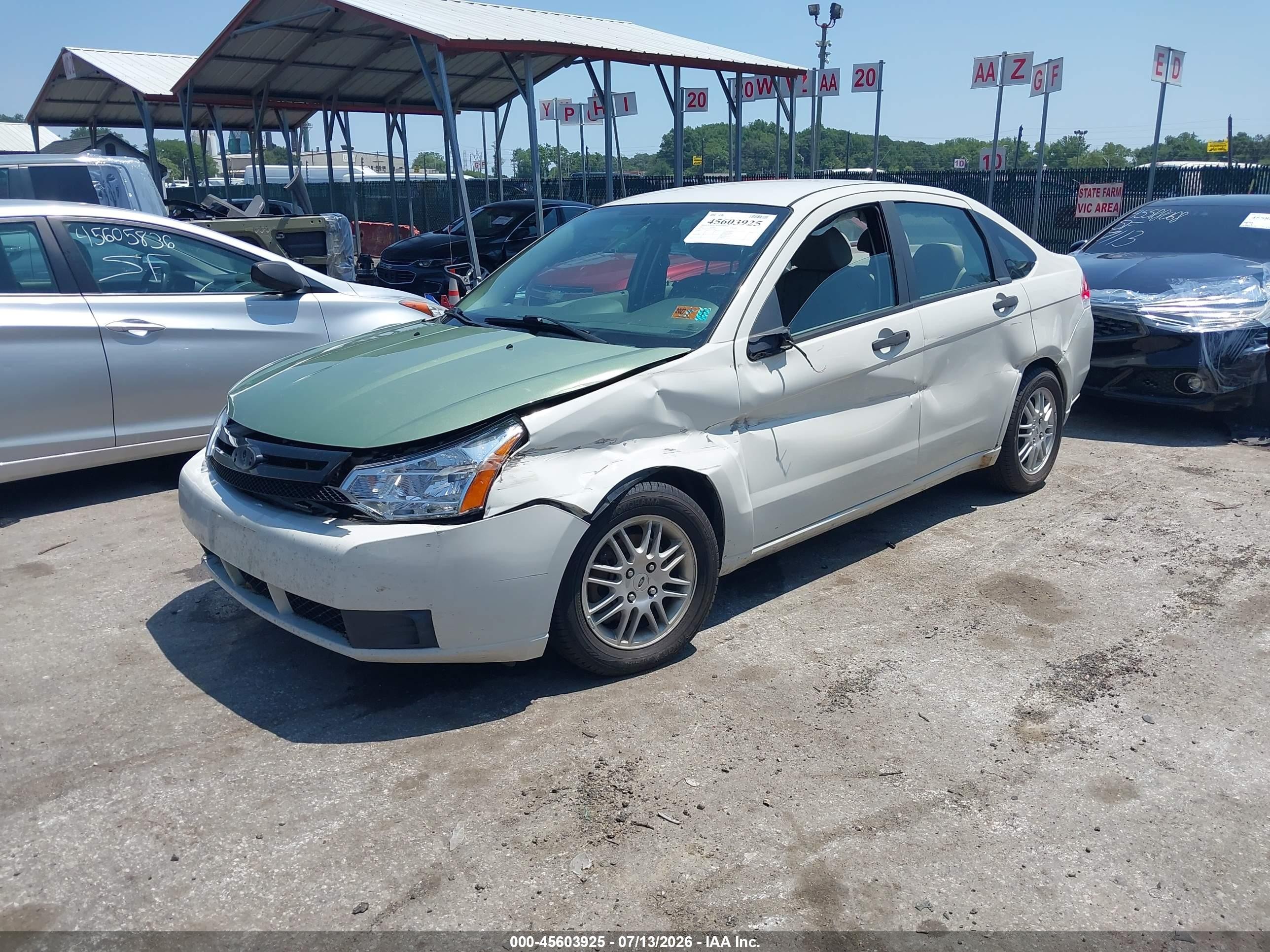 2010 Ford Focus Se White vin: 1FAHP3FN5AW256092