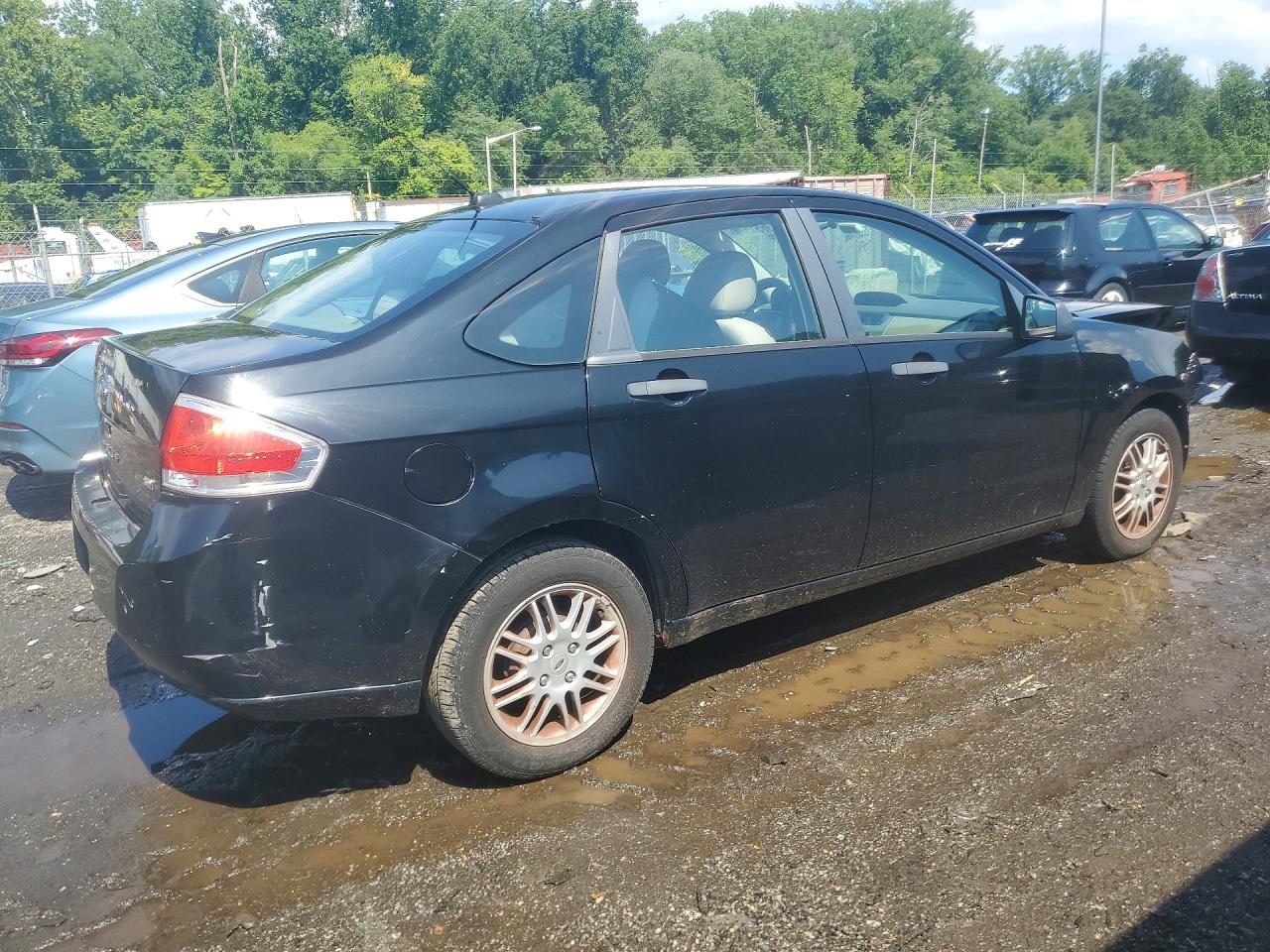 2010 Ford Focus Se Черный vin: 1FAHP3FN5AW266217