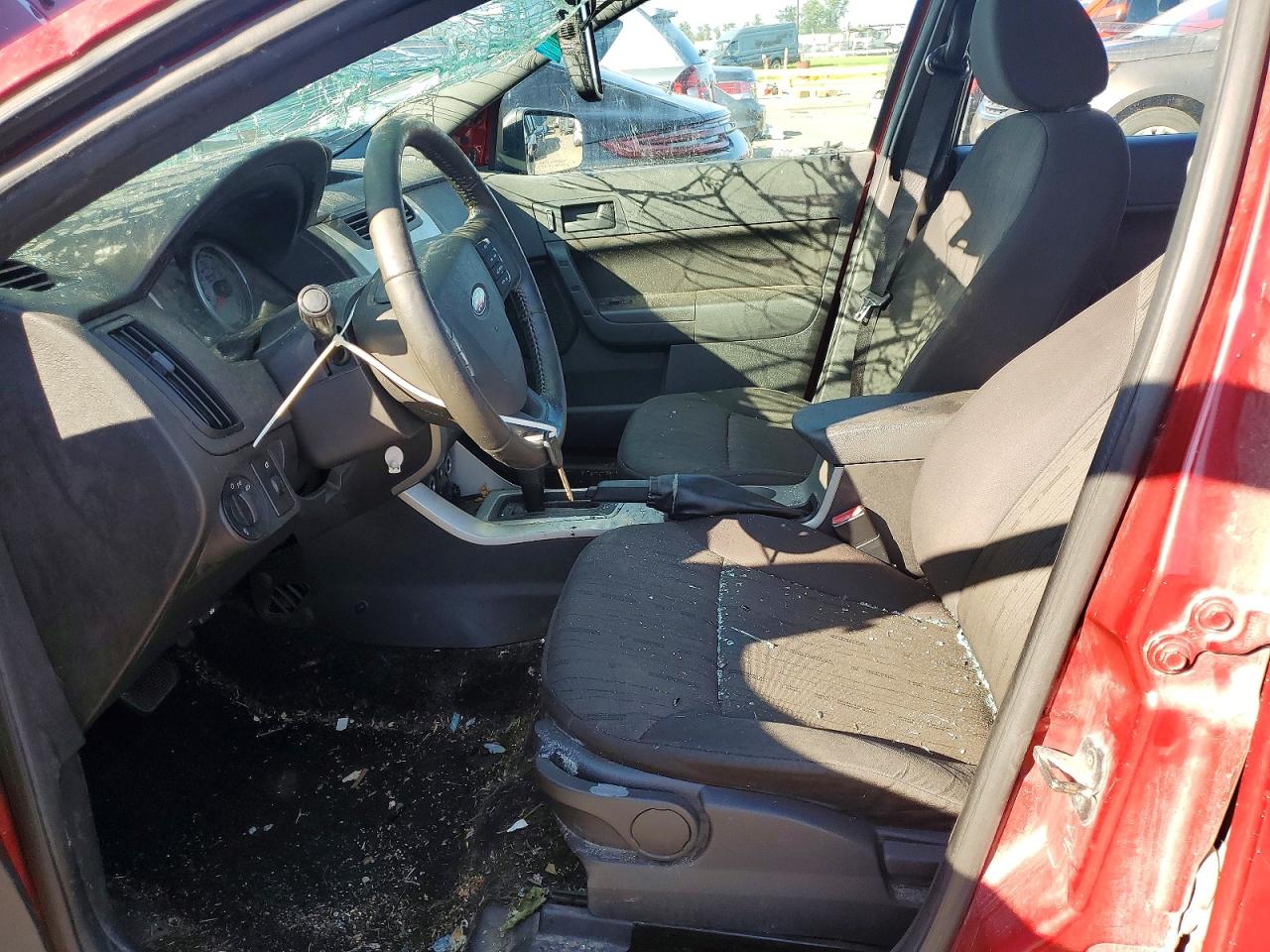 2010 Ford Focus Se Красный vin: 1FAHP3FN5AW278979