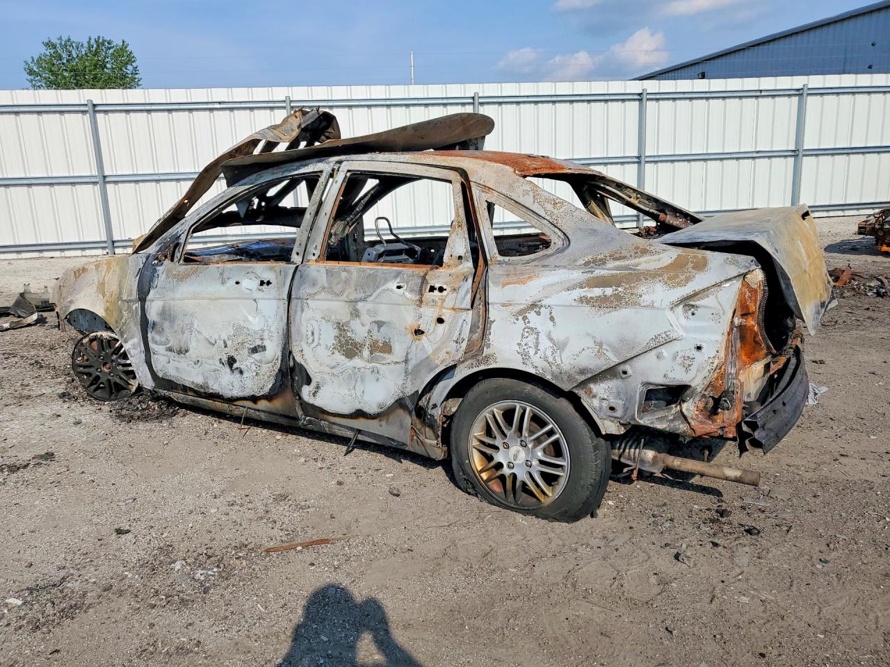 2010 Ford Focus Se Burn vin: 1FAHP3FN5AW284961