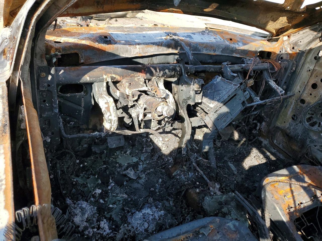 2010 Ford Focus Se Burn vin: 1FAHP3FN5AW284961