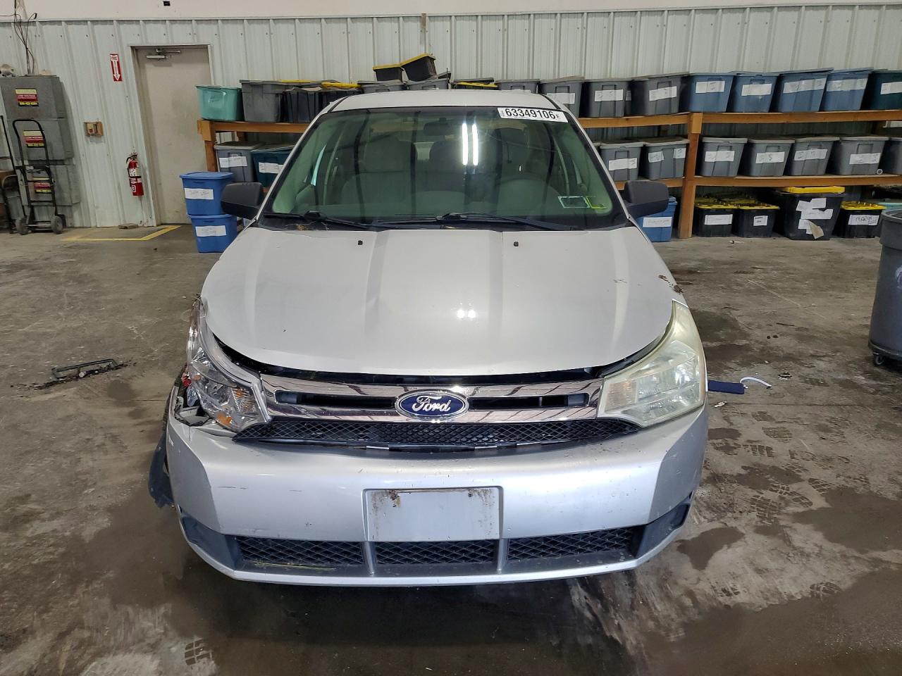 2010 Ford Focus Se Серебряный vin: 1FAHP3FN5AW285091