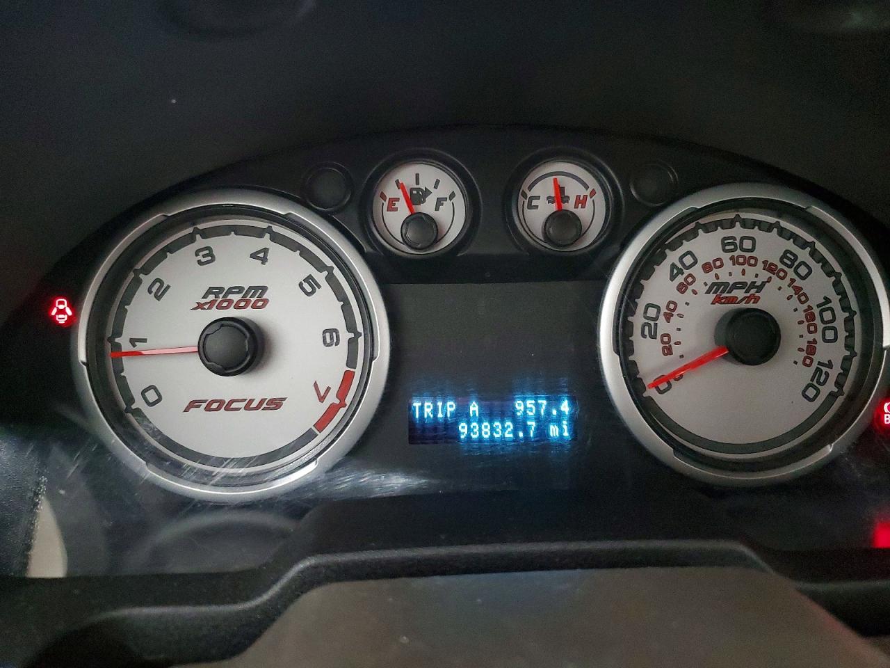 2010 Ford Focus Se Серебряный vin: 1FAHP3FN5AW285091