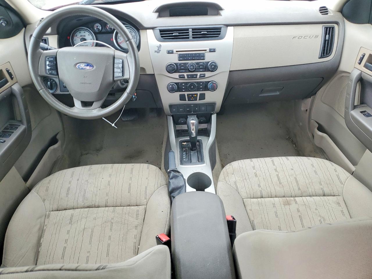 2011 Ford Focus Se Red vin: 1FAHP3FN5BW107344