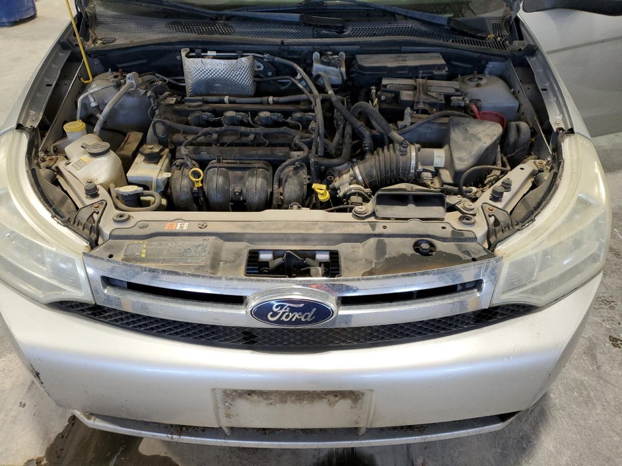 2011 Ford Focus Se Silver vin: 1FAHP3FN5BW117968