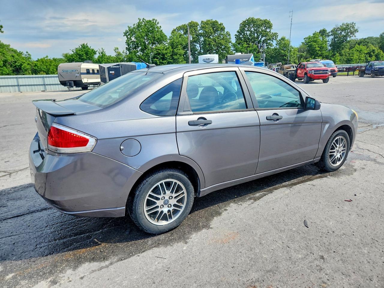 2011 Ford Focus Se Gray vin: 1FAHP3FN5BW128923