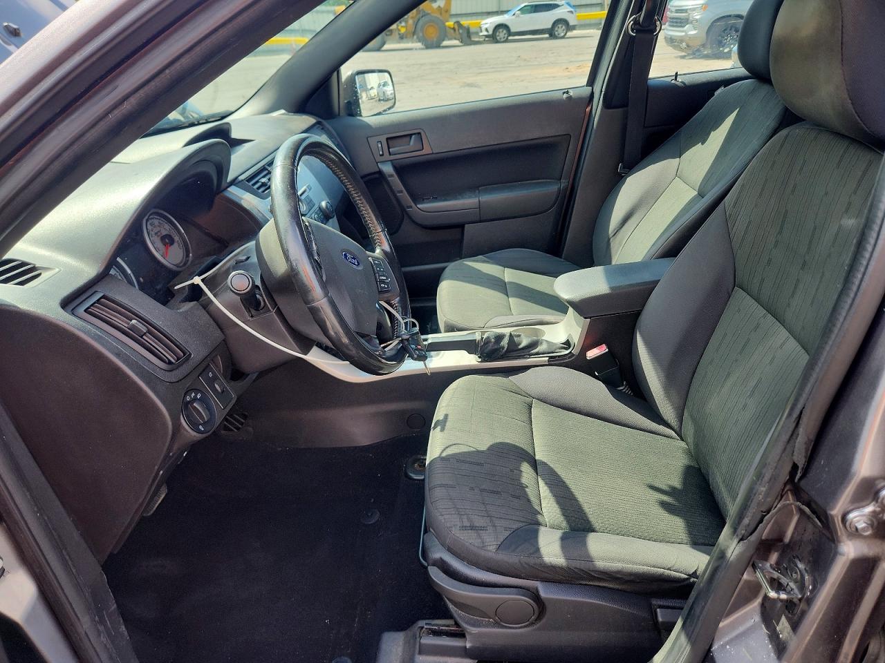 2011 Ford Focus Se Gray vin: 1FAHP3FN5BW128923