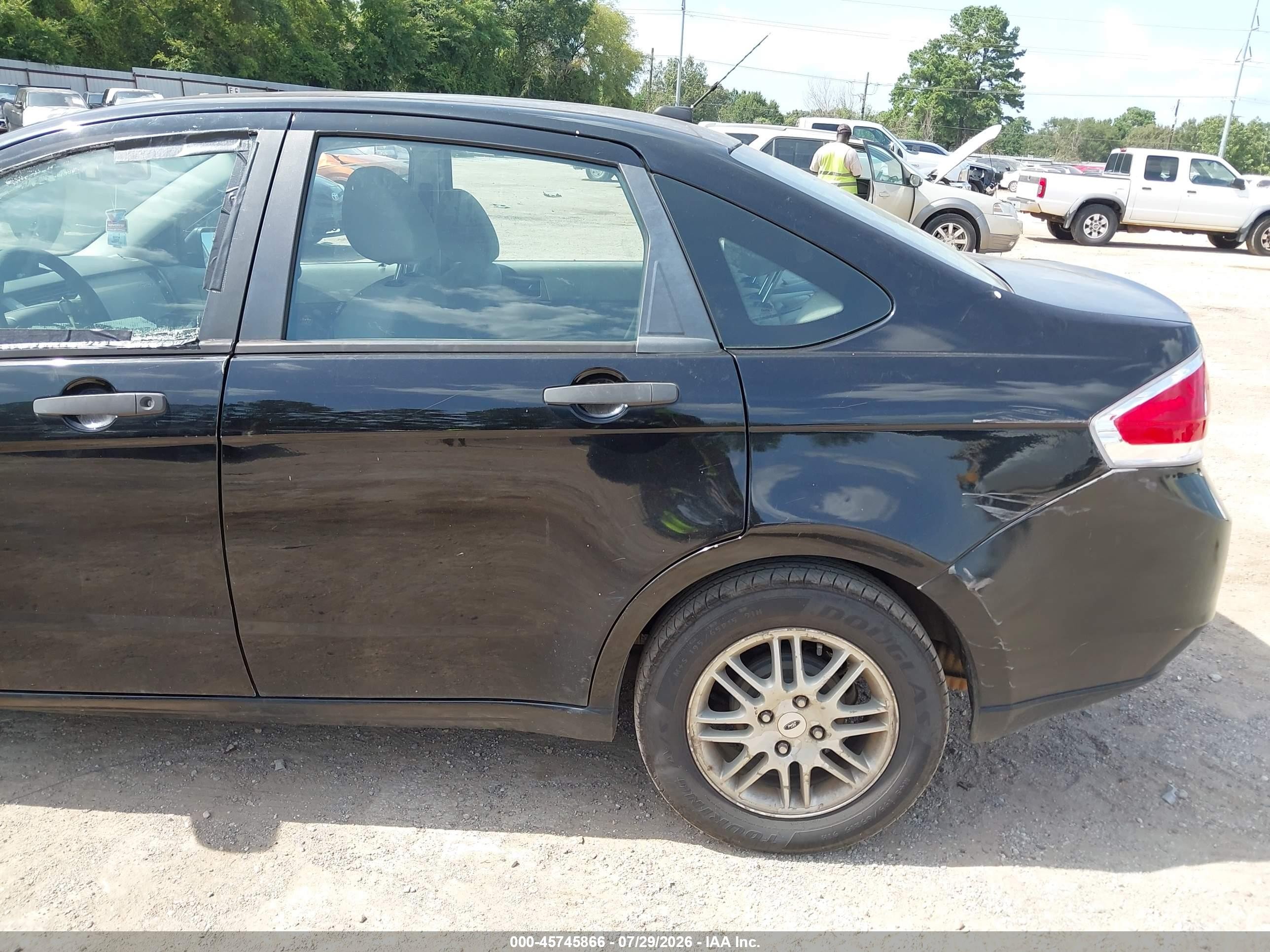 2011 Ford Focus Se Black vin: 1FAHP3FN5BW147651