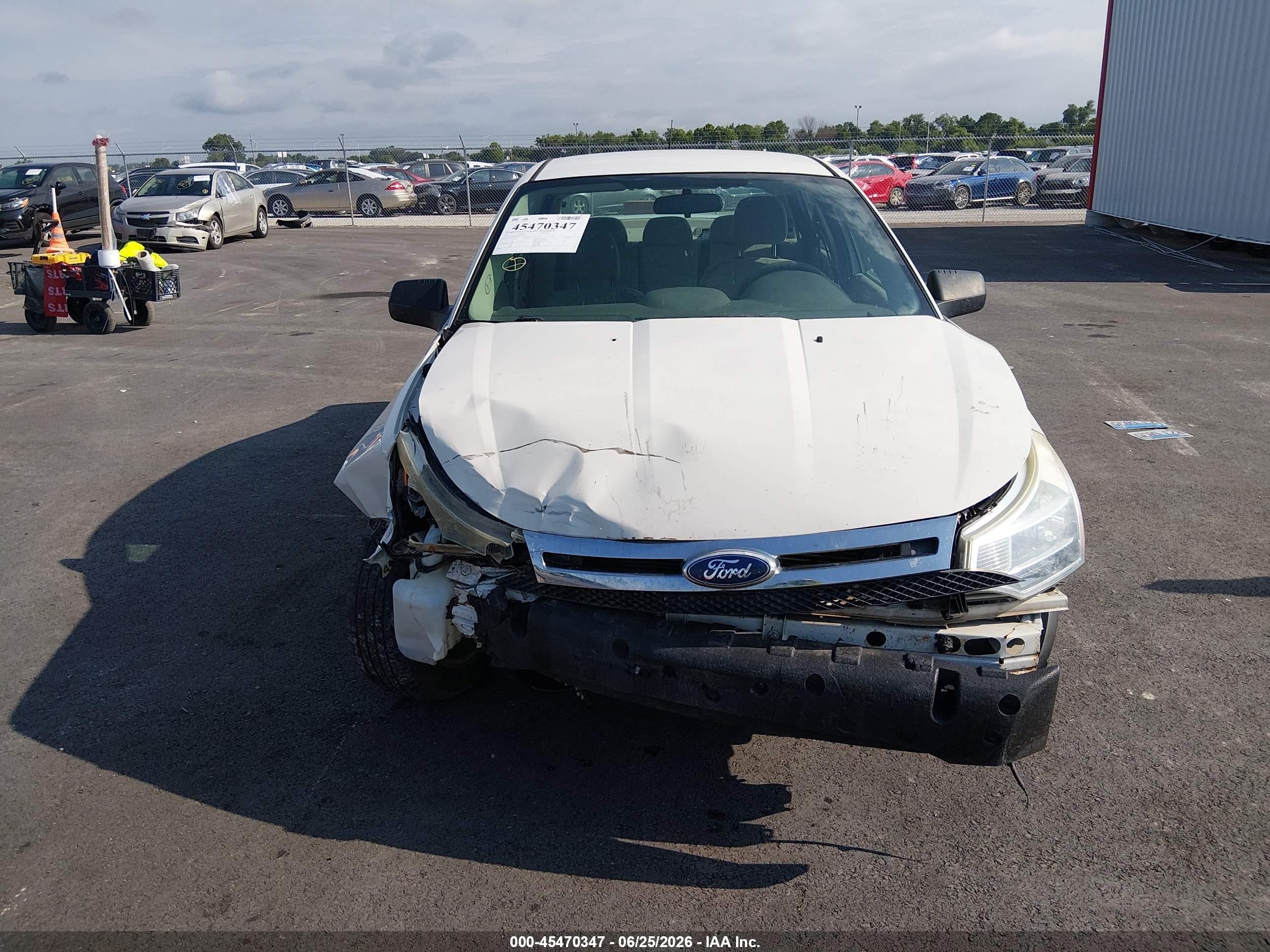 2011 Ford Focus Se White vin: 1FAHP3FN5BW169021