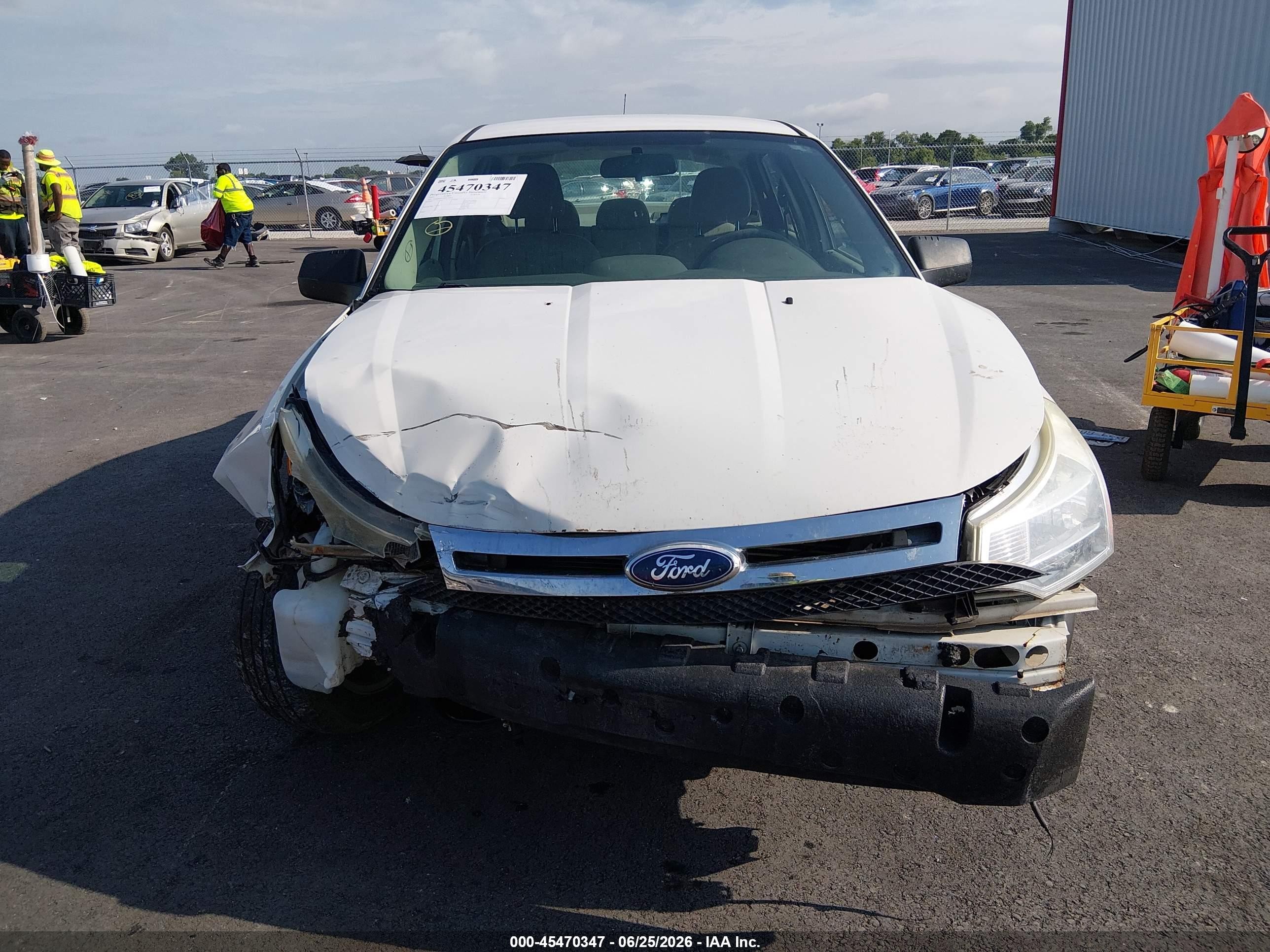 2011 Ford Focus Se White vin: 1FAHP3FN5BW169021