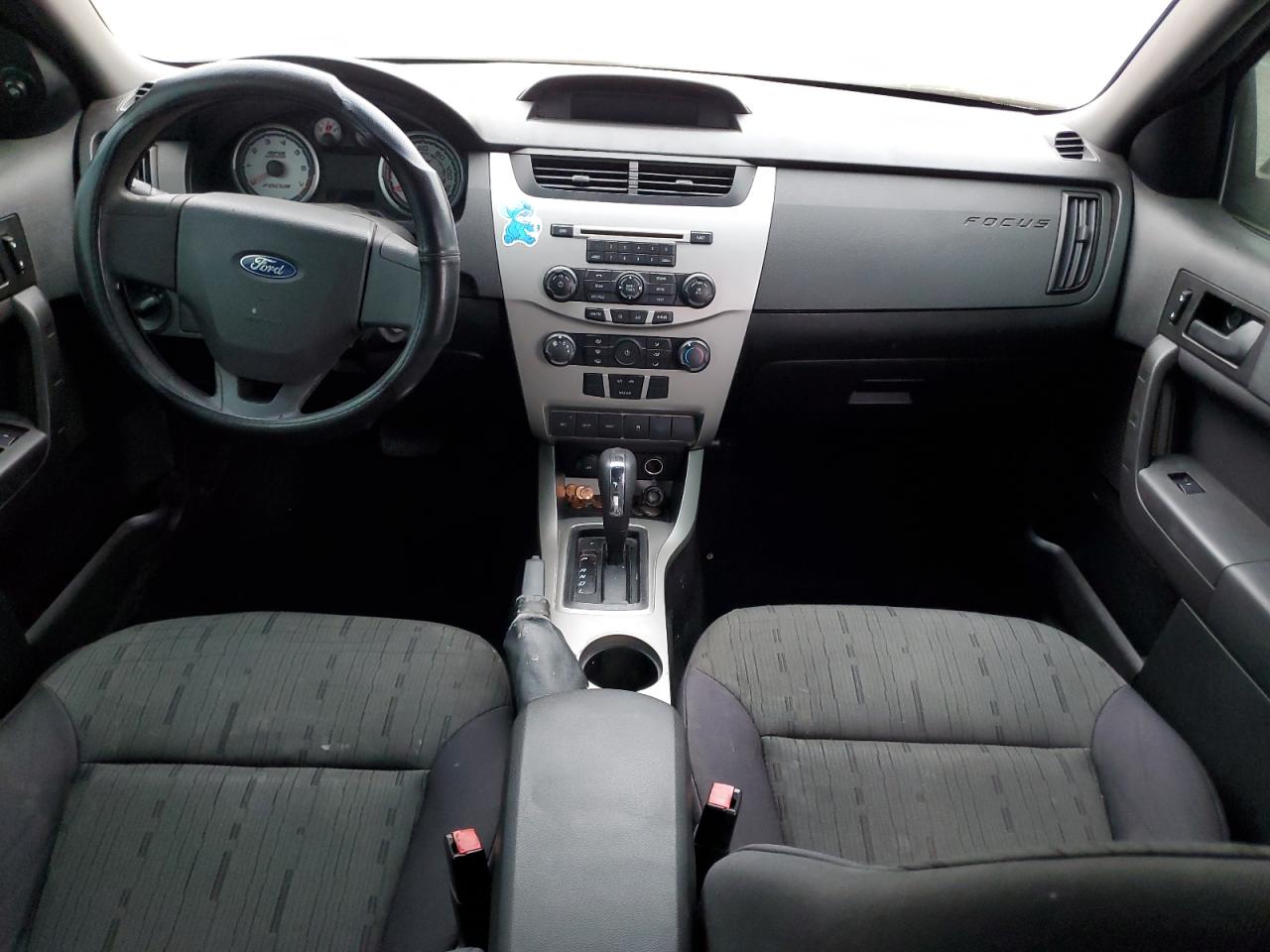 2011 Ford Focus Se Silver vin: 1FAHP3FN5BW198356