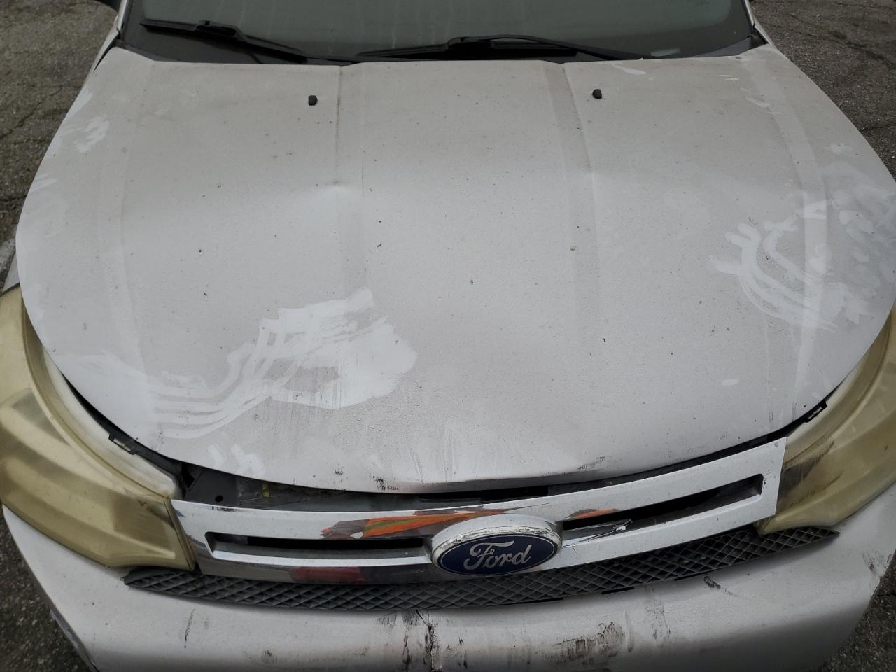2011 Ford Focus Se Silver vin: 1FAHP3FN5BW198356