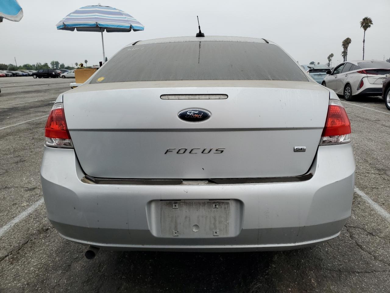 2011 Ford Focus Se Silver vin: 1FAHP3FN5BW198356