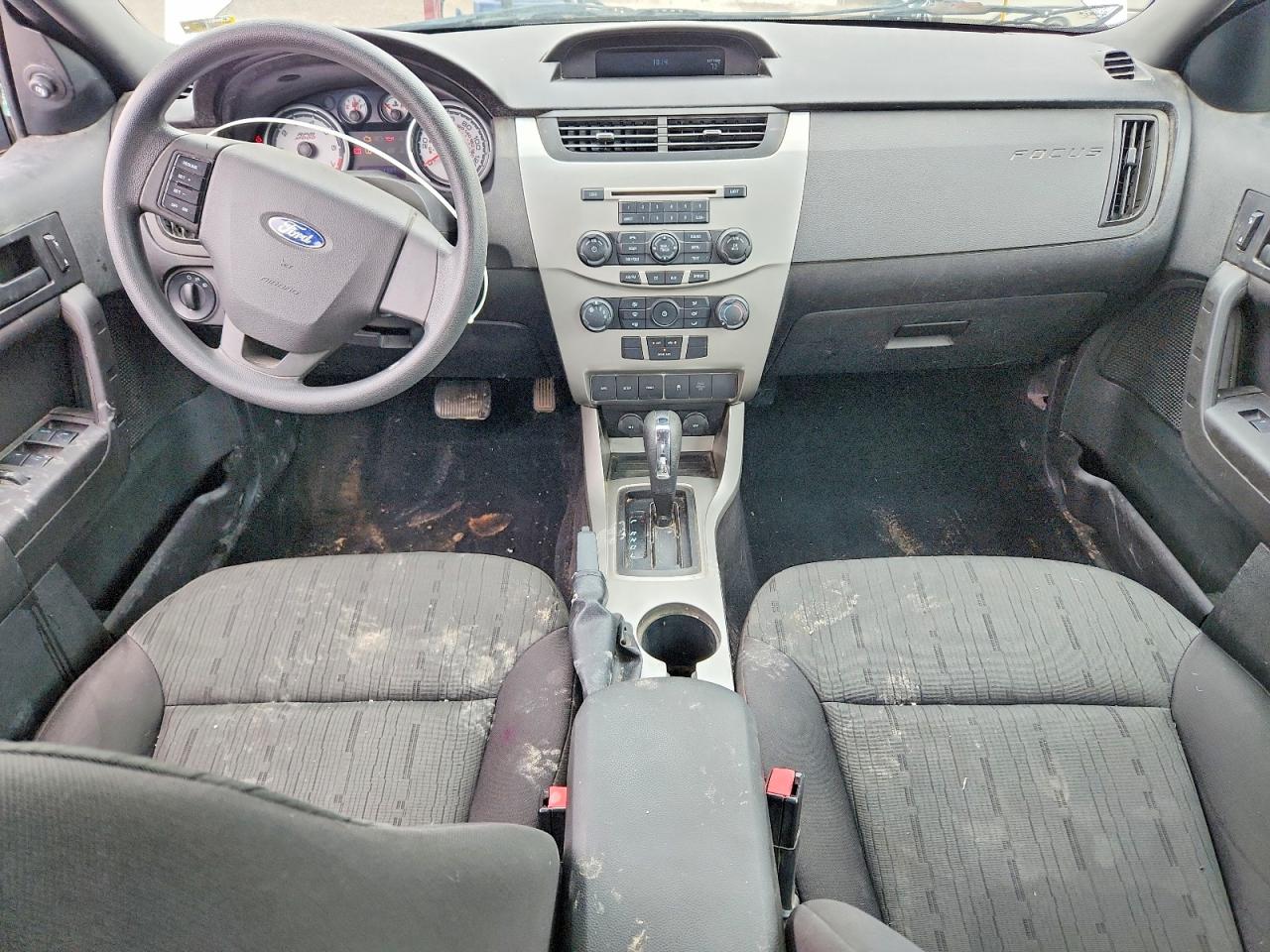 2010 Ford Focus Se Silver vin: 1FAHP3FN6AW155076