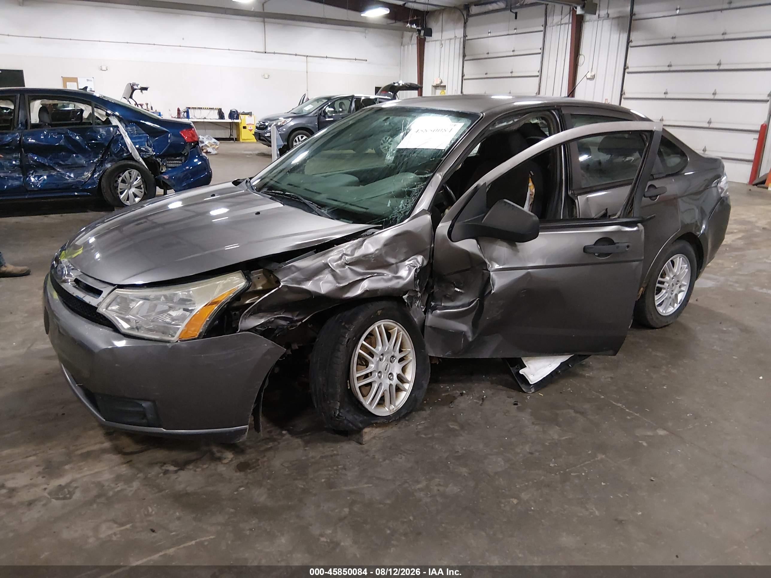 2010 Ford Focus Se Gray vin: 1FAHP3FN6AW205636