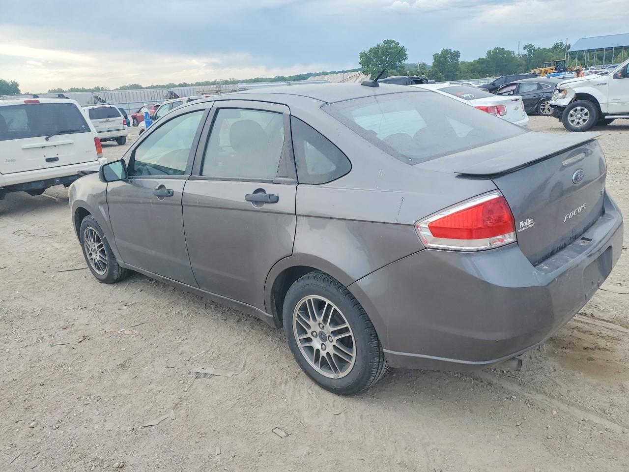 2010 Ford Focus Se Gray vin: 1FAHP3FN6AW208813