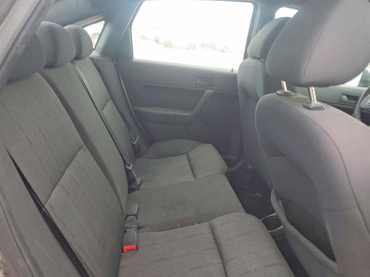 2010 Ford Focus Se Gray vin: 1FAHP3FN6AW208813