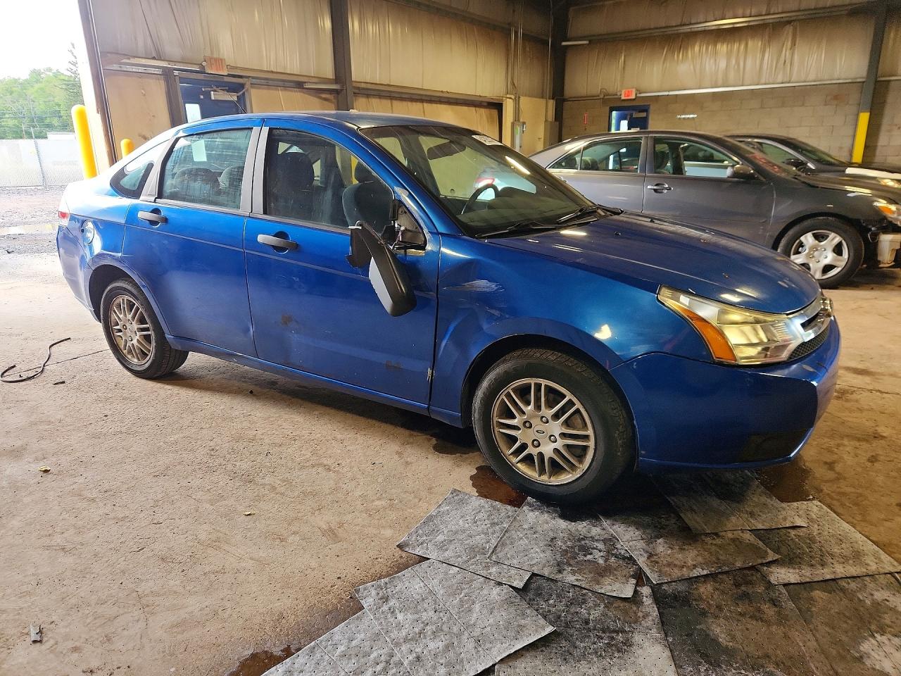 2010 Ford Focus Se Blue vin: 1FAHP3FN6AW266436
