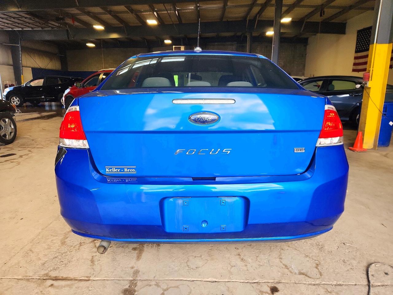 2010 Ford Focus Se Blue vin: 1FAHP3FN6AW266436